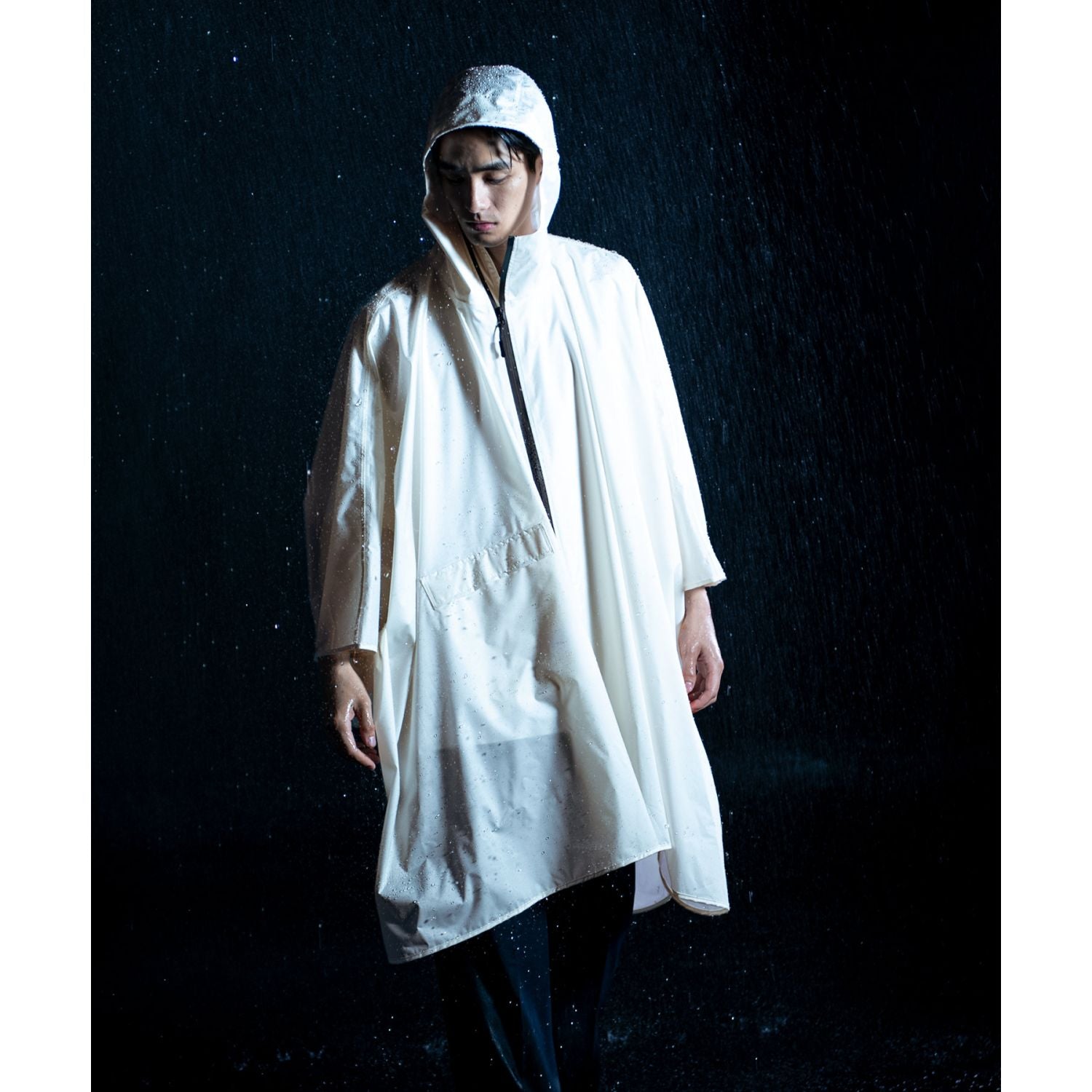 WPC IZA Rain Breaker Poncho Water Repellent One Size (Off White)