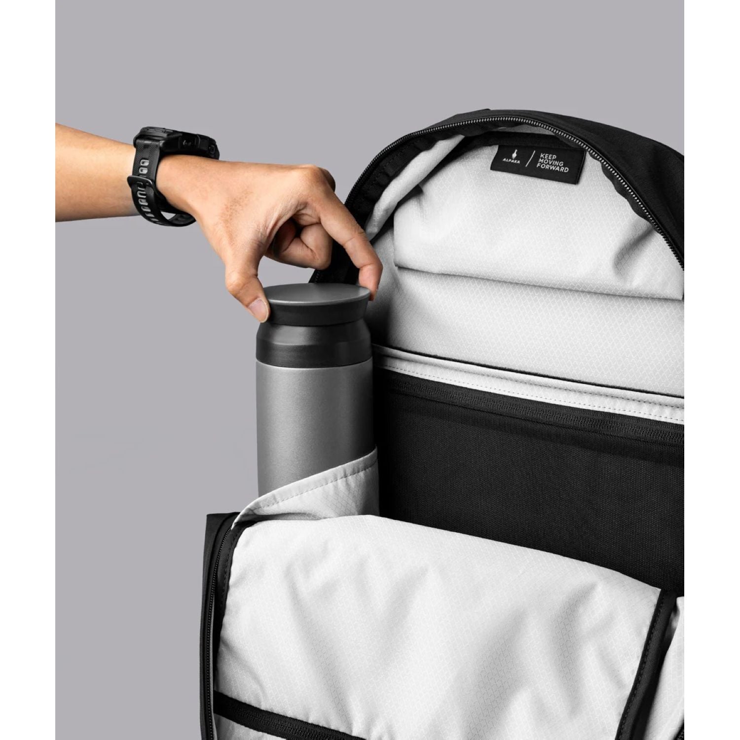 ALPAKA Aero Backpack Lite Axoflux 210D 16L (Black)