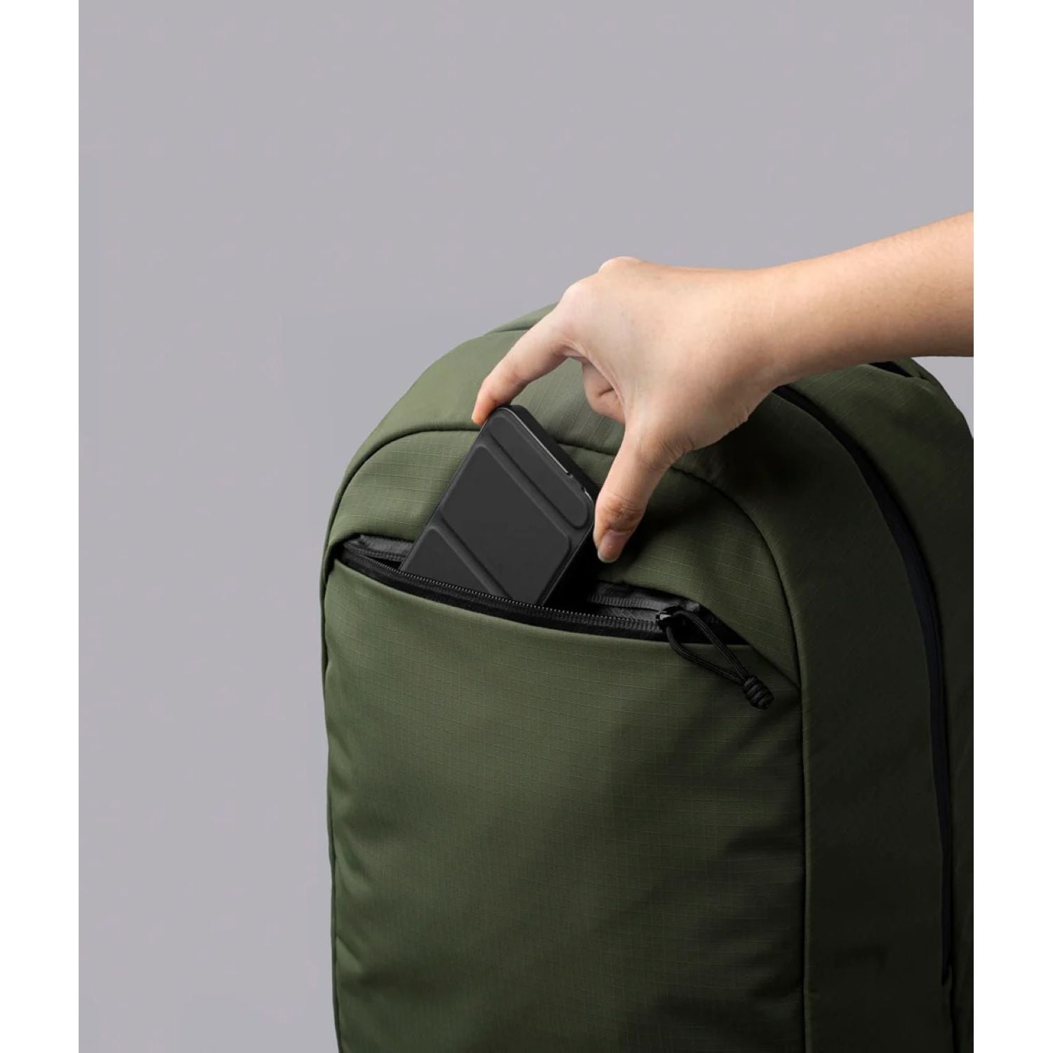 ALPAKA Aero Backpack Lite Axoflux 210D 16L (Green)