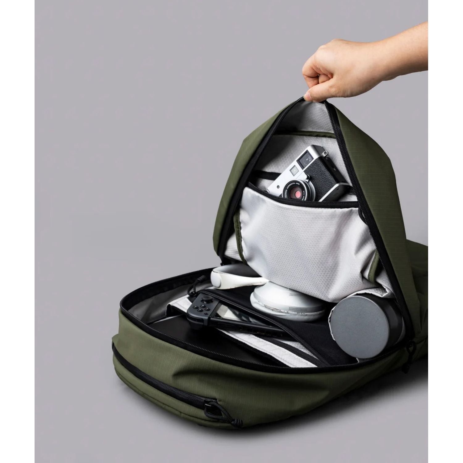 ALPAKA Aero Backpack Lite Axoflux 210D 16L (Green)