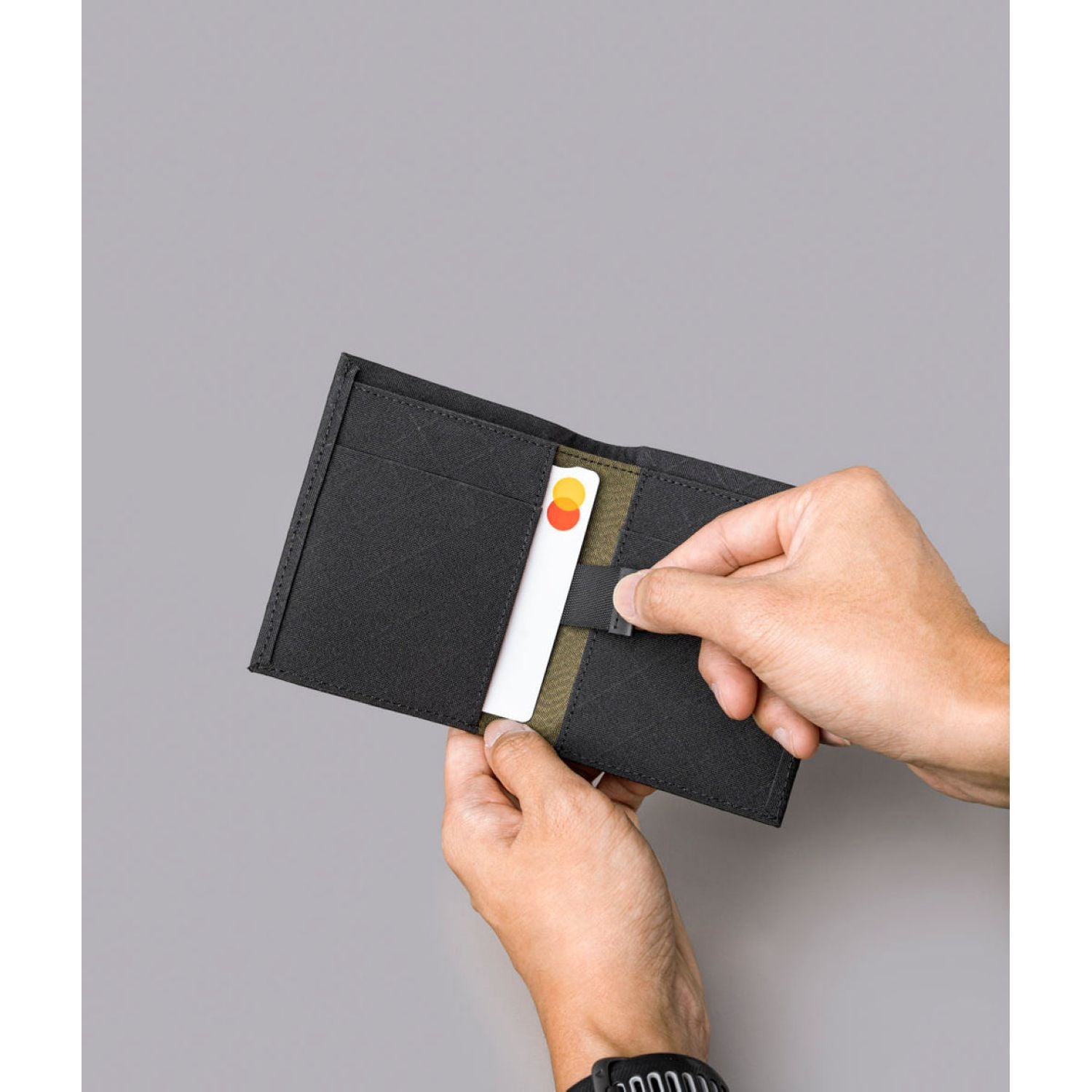 ALPAKA ARK Bifold Cash Wallet Axogrid 300D (Black)