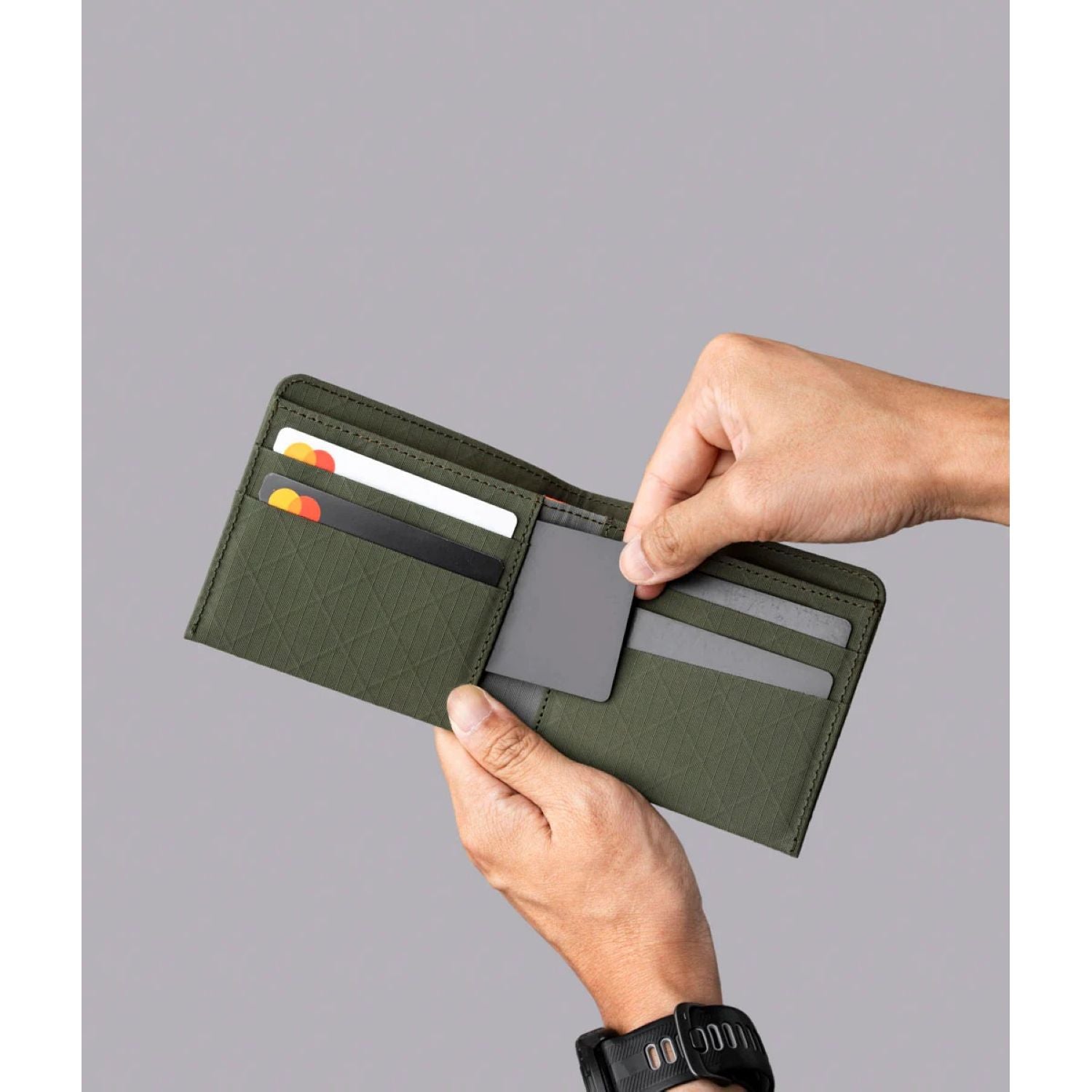 ALPAKA ARK Classic Wallet Axogrid 210D (Green)