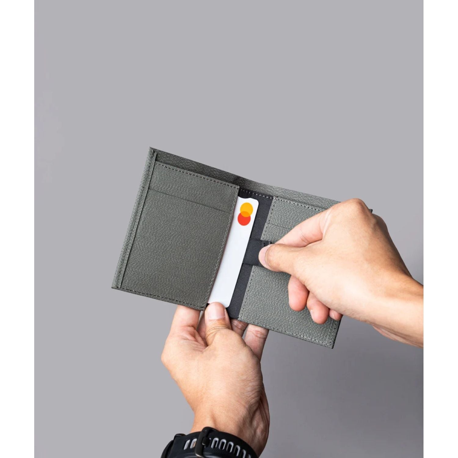 ALPAKA Bifold Cash Wallet Axoflux 300D (Grey)