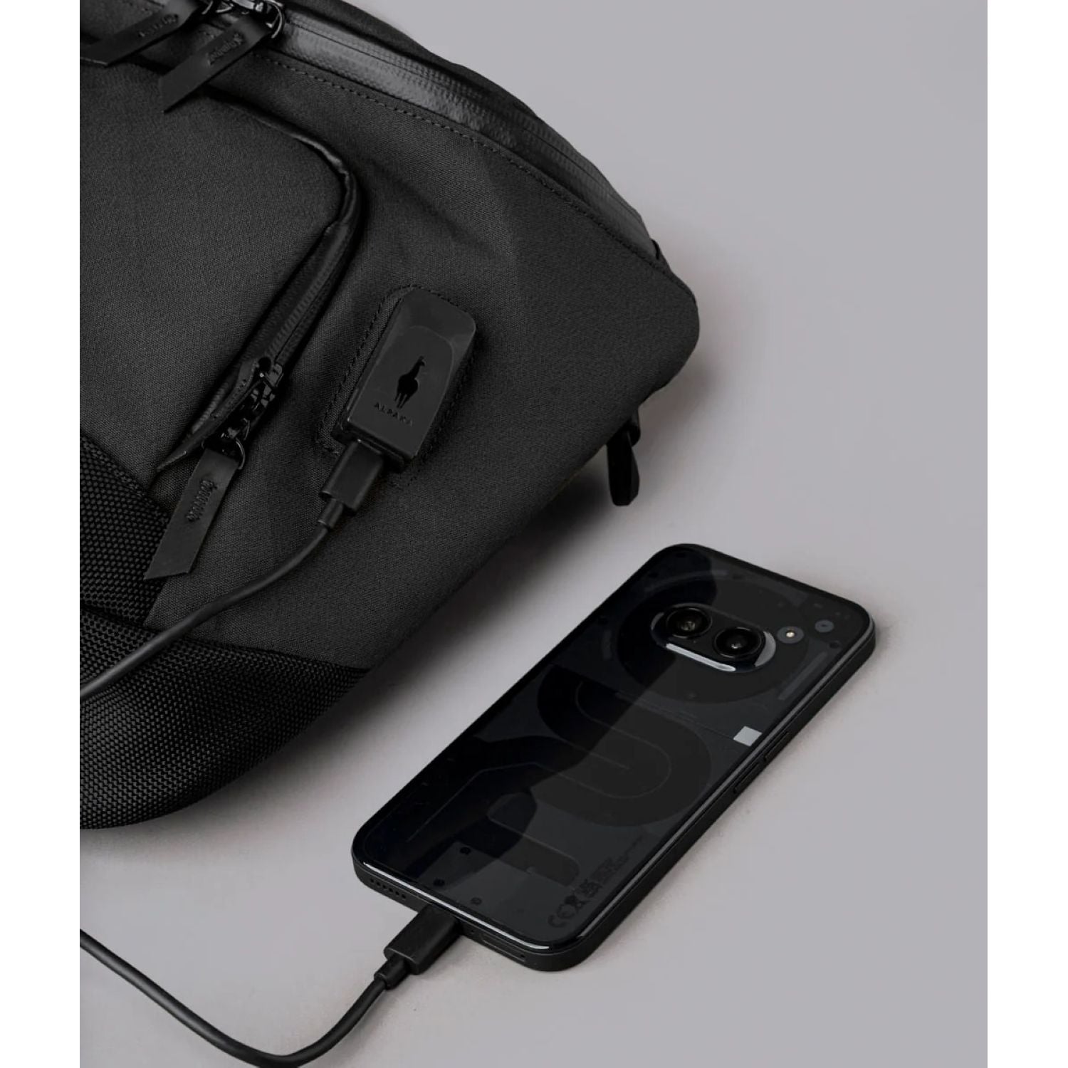 ALPAKA Bravo Sling Max V2 Axogrid 300D (Black)