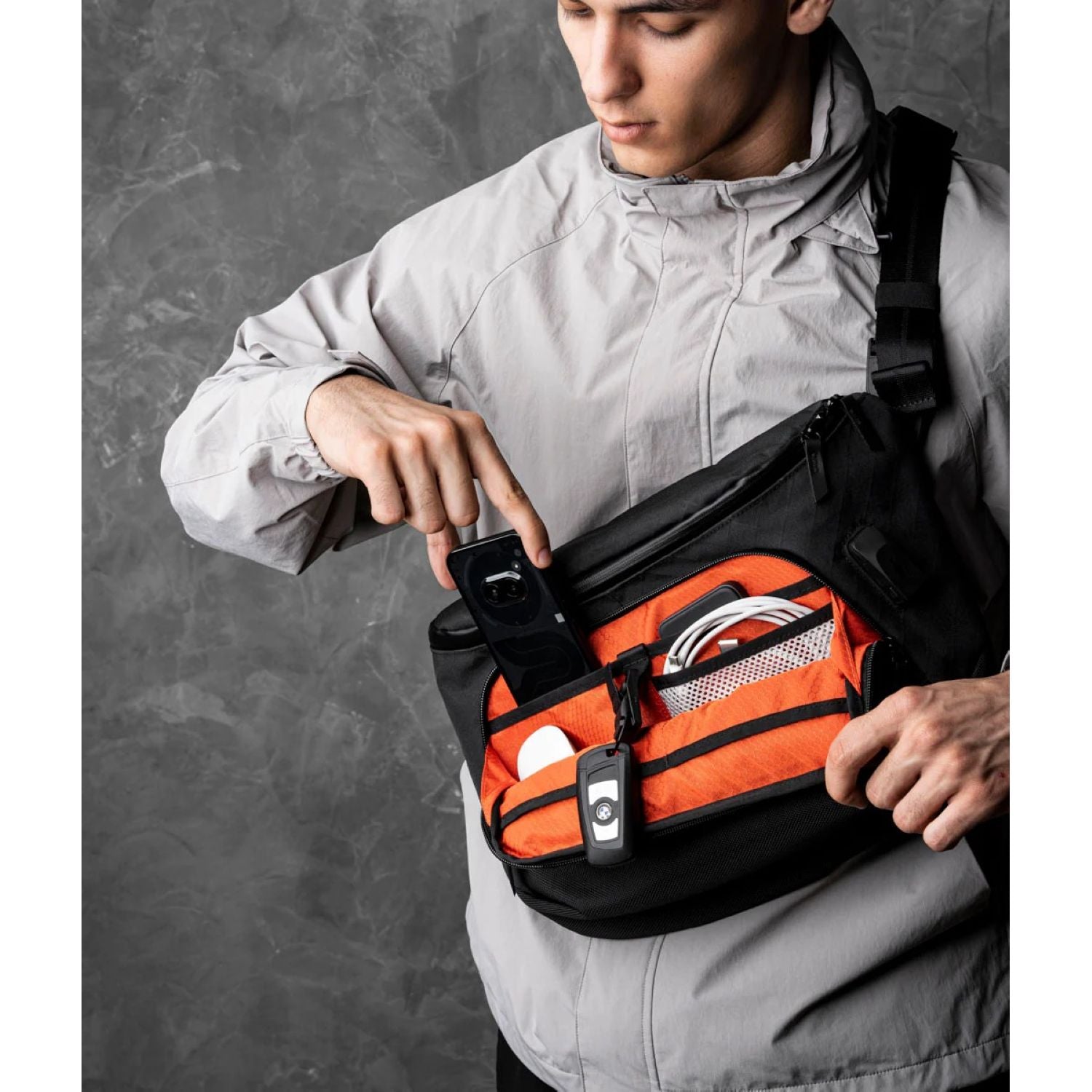 ALPAKA Bravo Sling Max V2 Axogrid 300D (Black)