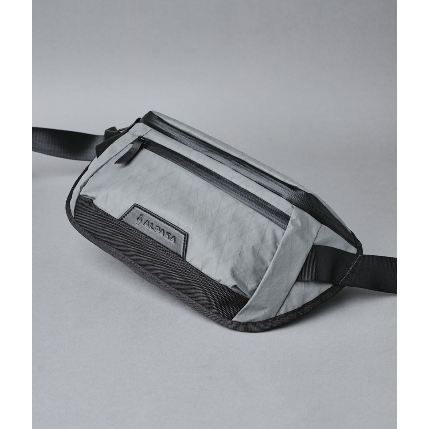 ALPAKA Bravo Sling Mini V2 X-Pac VX21 (Slated Grey)