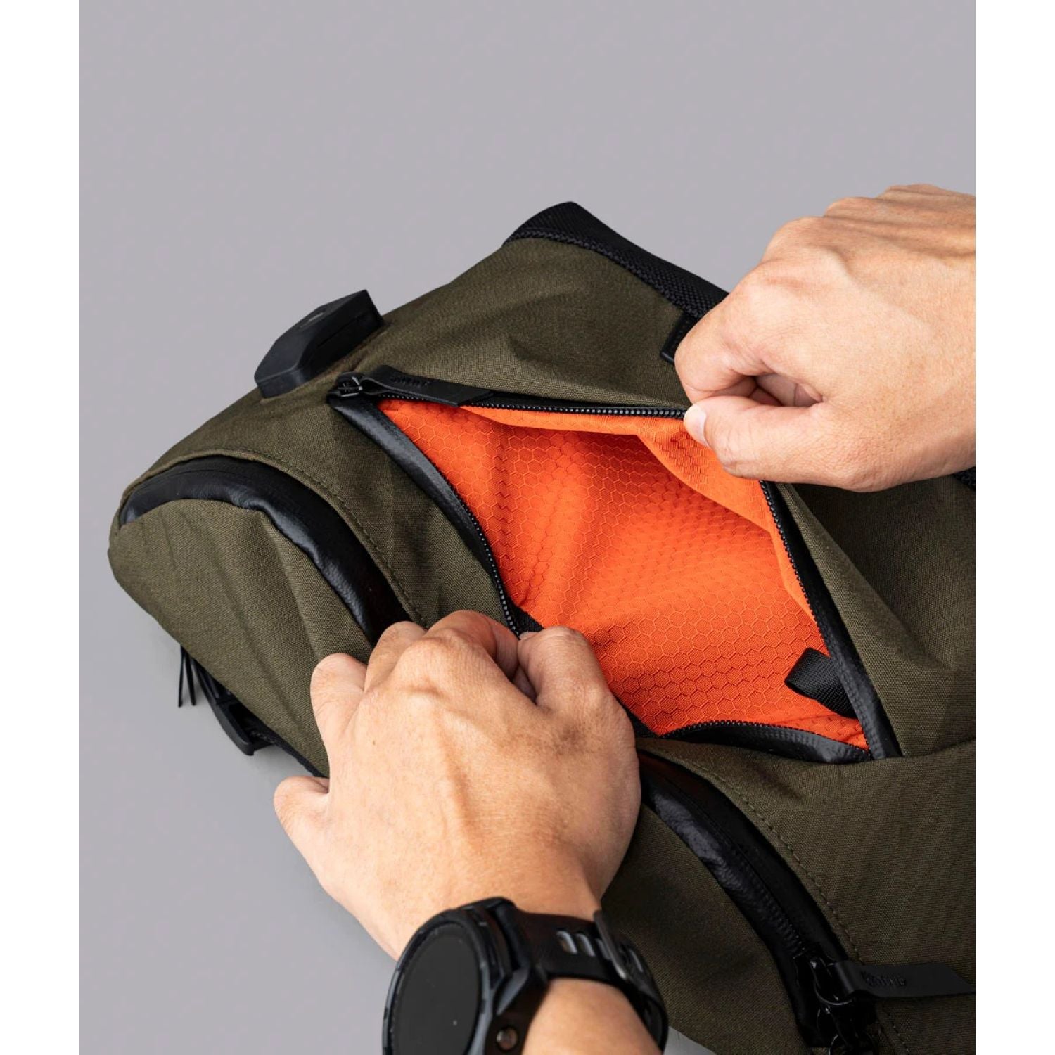 ALPAKA Bravo X Sling V2 Axogrid 300D (Army Green)