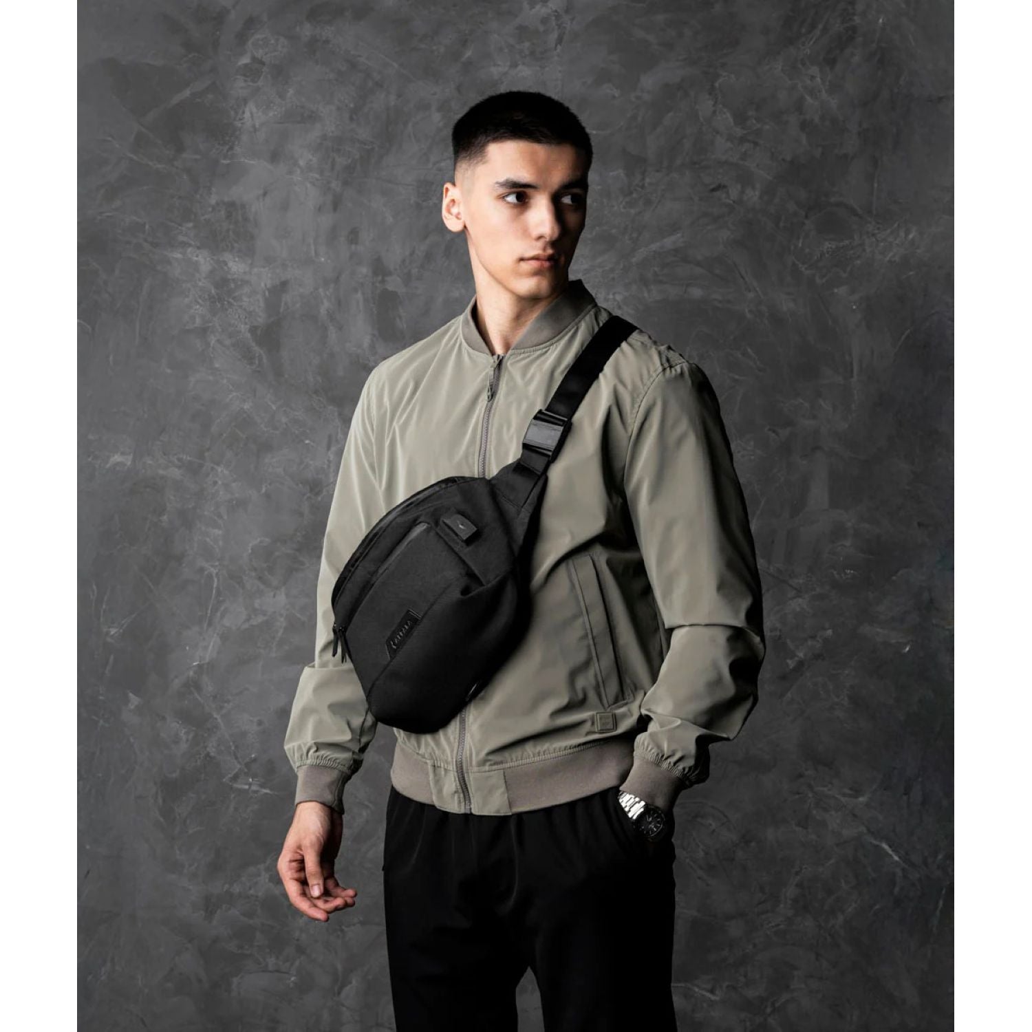 ALPAKA Bravo X Sling V2 Axogrid 300D (Black)