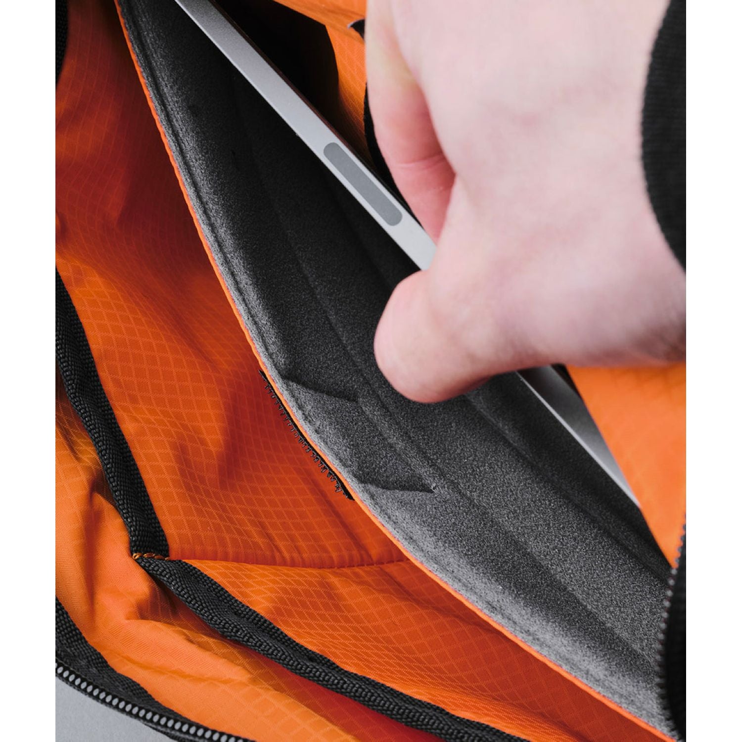 ALPAKA Bravo X Sling V2 X-Pac VX42 (Black)