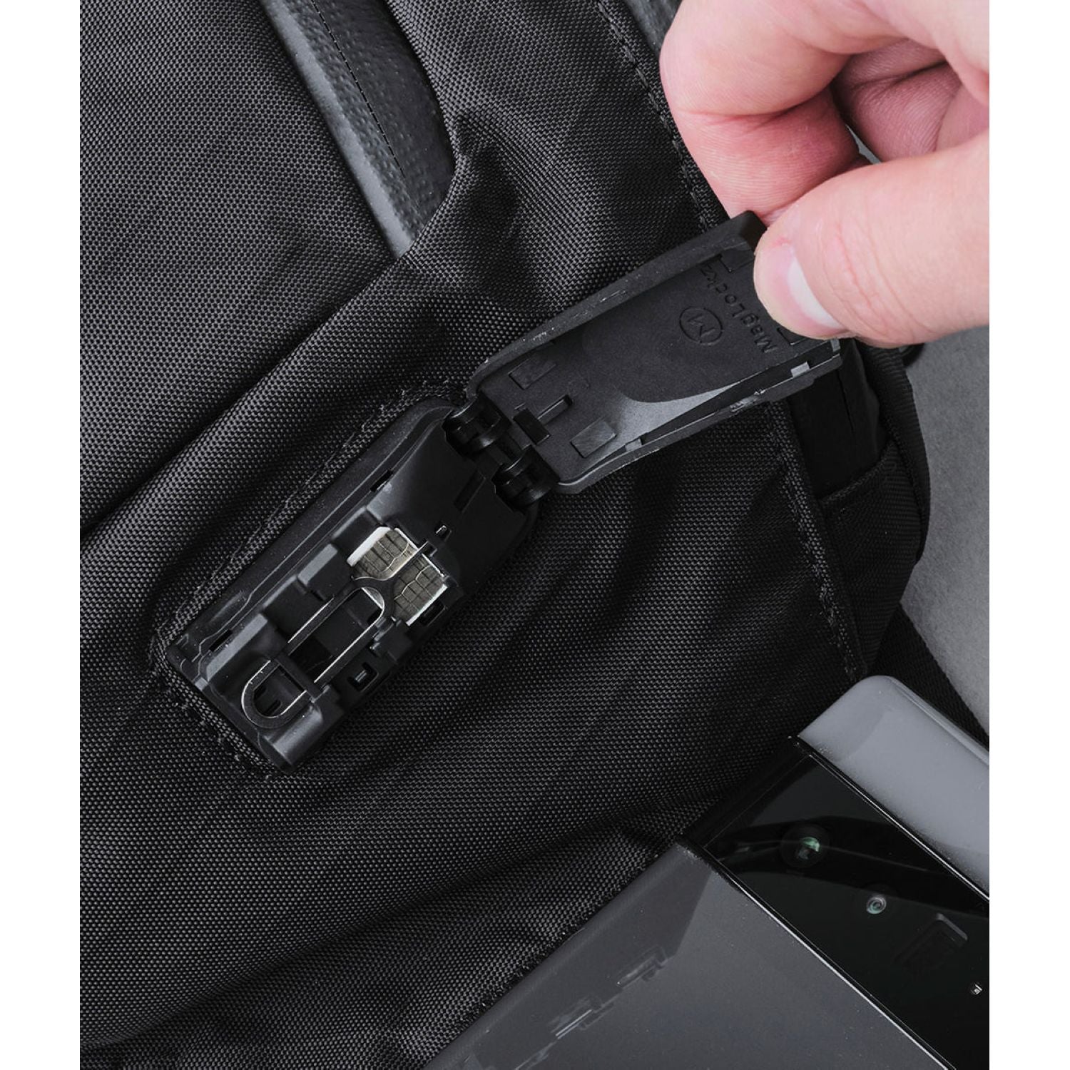 ALPAKA Bravo X Sling V2 X-Pac VX42 (Black)