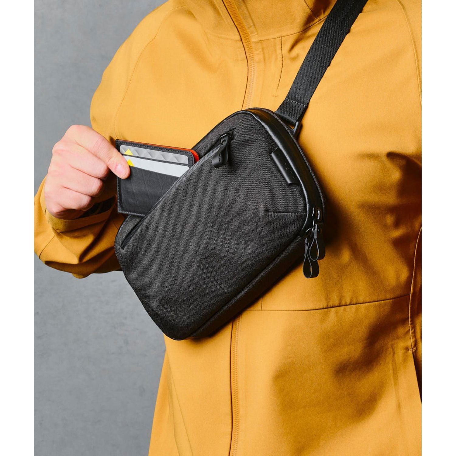 ALPAKA Elements Tech Case Mini Axoflux 600D (Black)