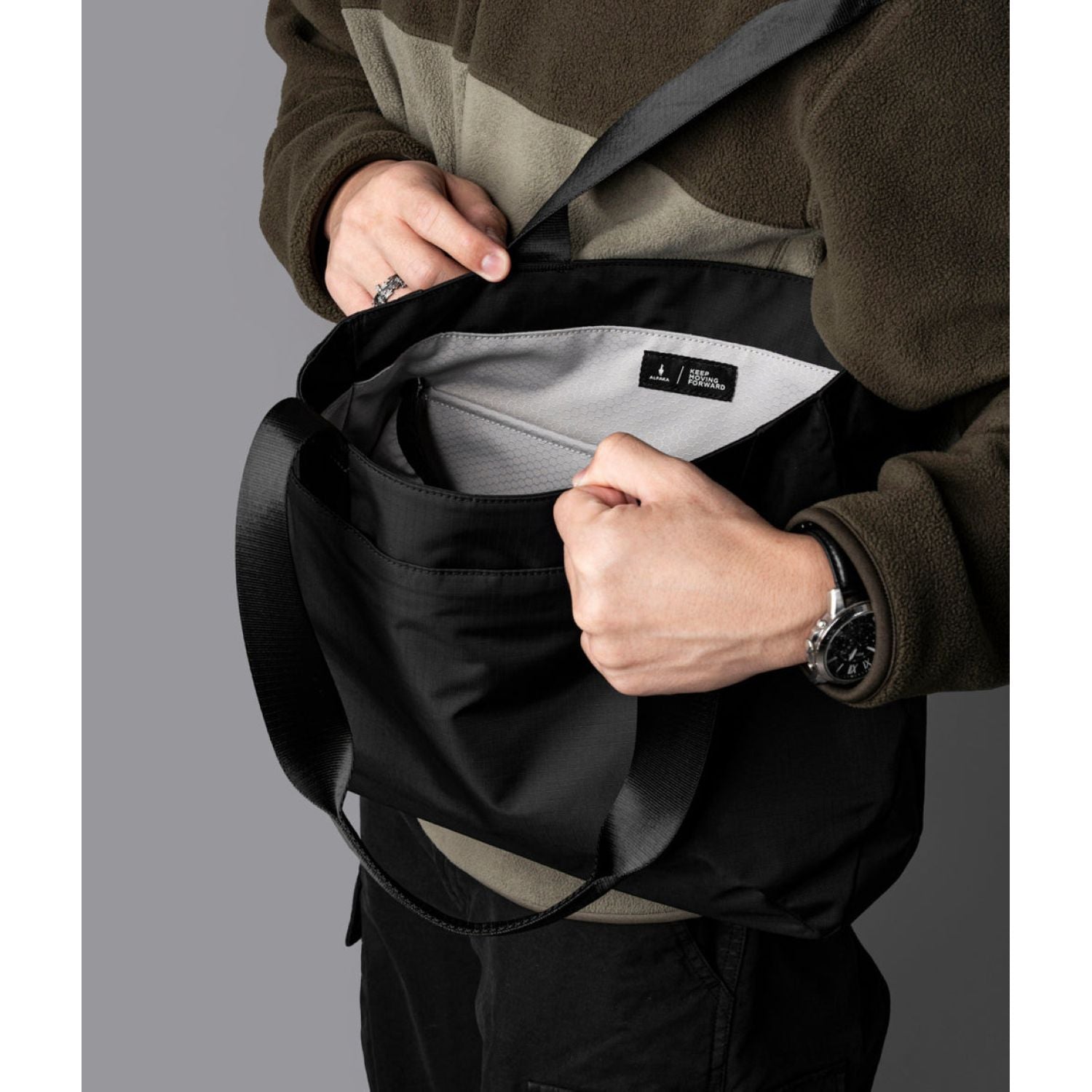 ALPAKA Elements Tote Bag (S) Axoflux 210D (Black/Grey)