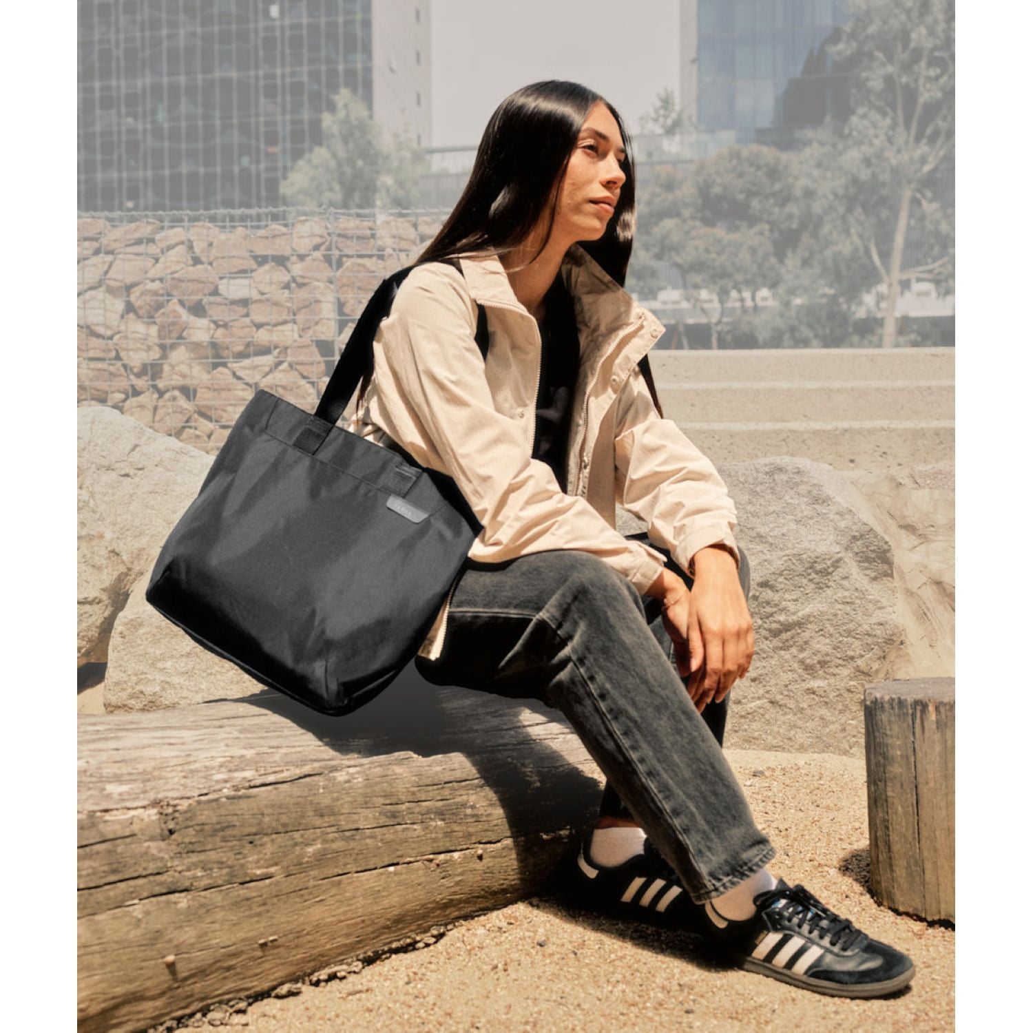 ALPAKA Elements Tote Bag (S) Axoflux 210D (Black/Grey)