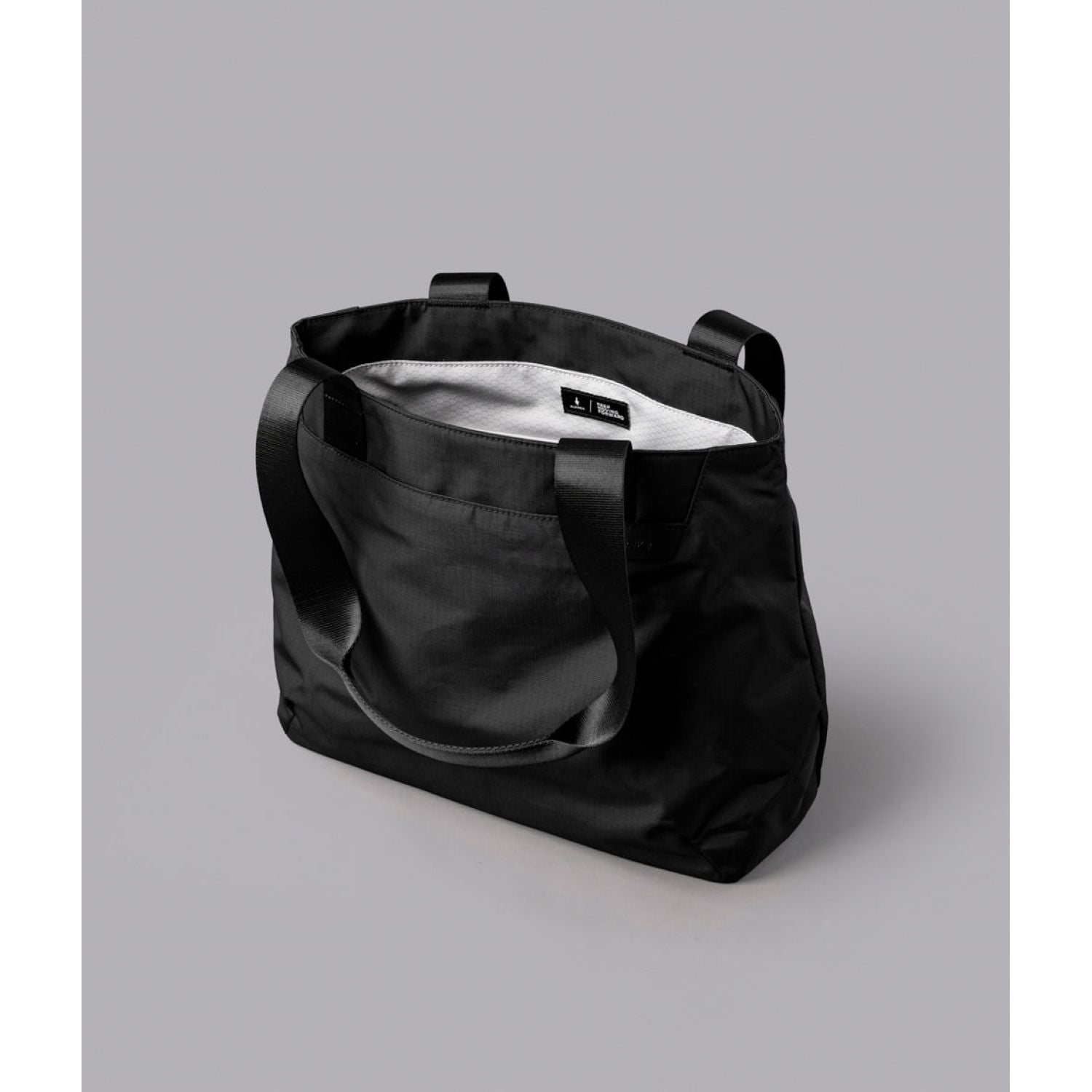 ALPAKA Elements Tote Bag (S) Axoflux 210D (Black/Grey)