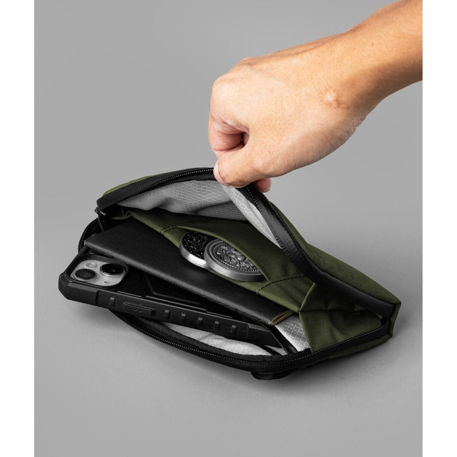 ALPAKA Flight Pouch Axoflux 210D (Green)