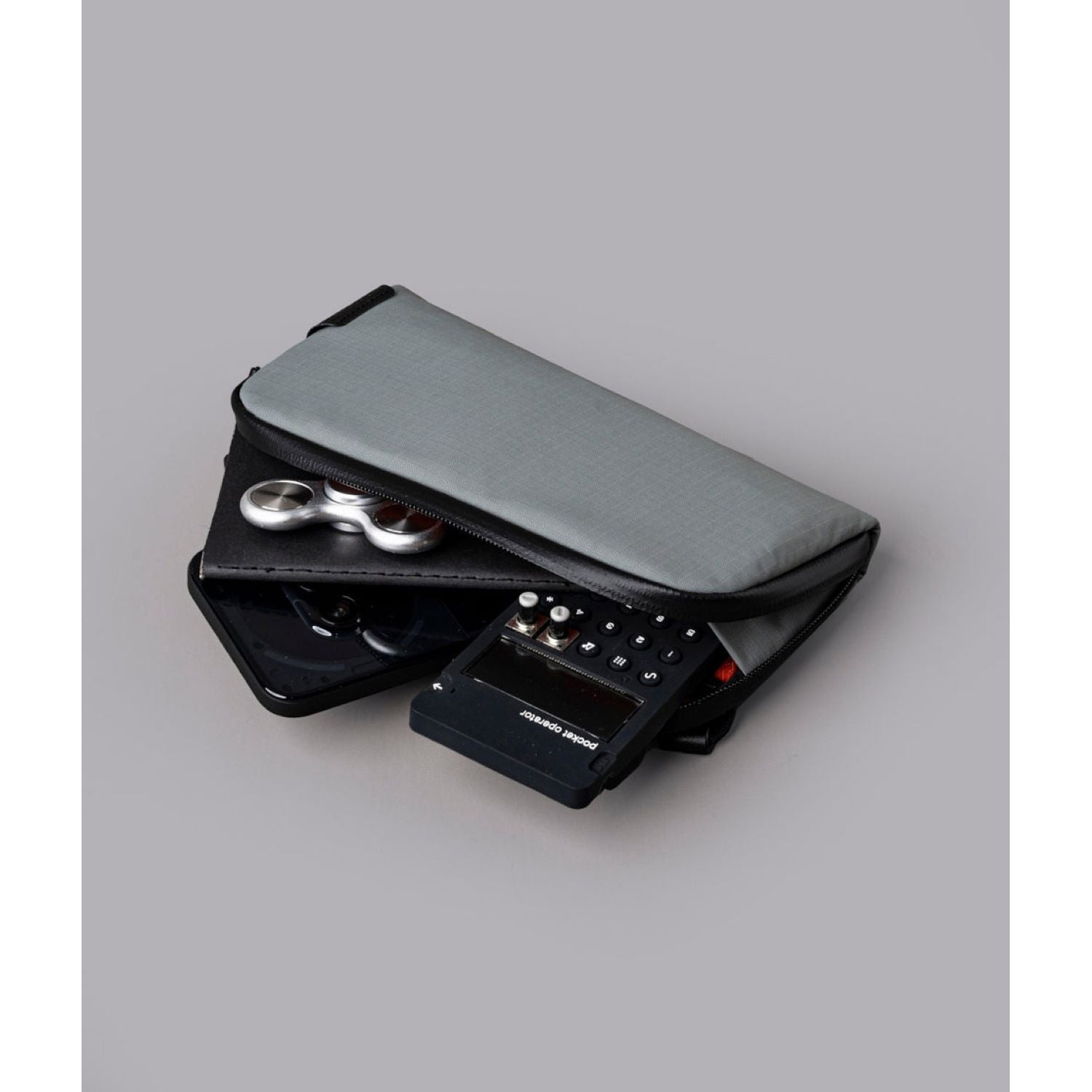 ALPAKA Flight Pouch Axoflux 210D (Grey)