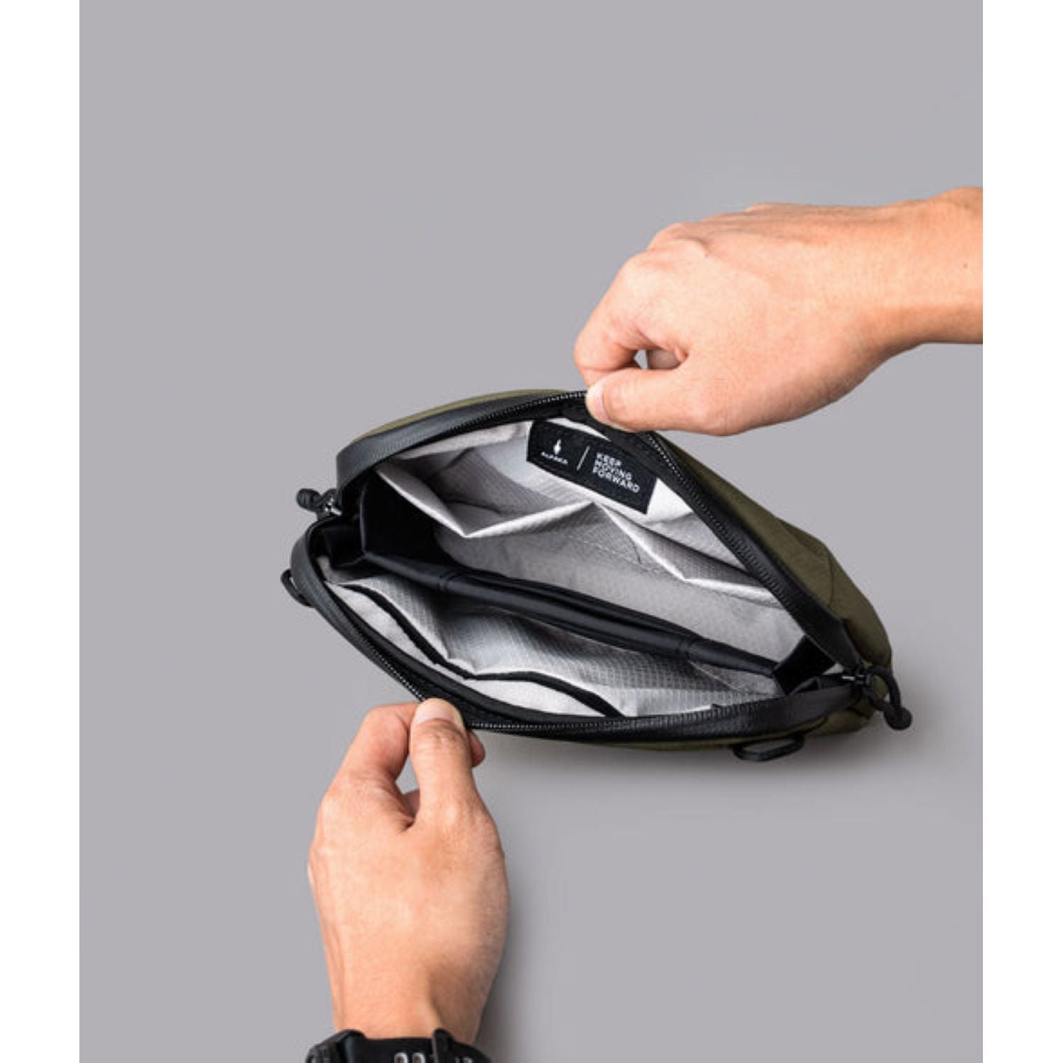 ALPAKA Flight Pouch Pro Axoflux 400D (Green)