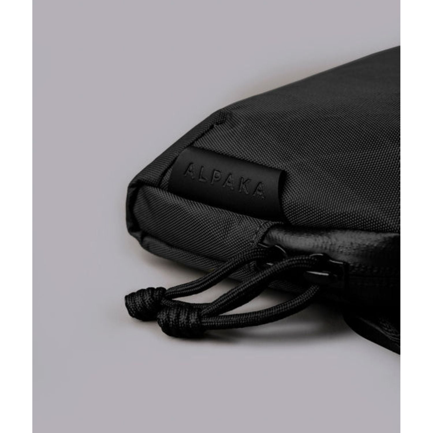 ALPAKA Flight Pouch Pro X-Pac X-42 (Black)