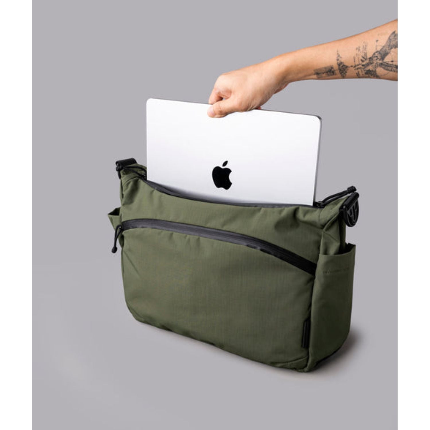 ALPAKA Flight Satchel Axoflux 210D (Green)