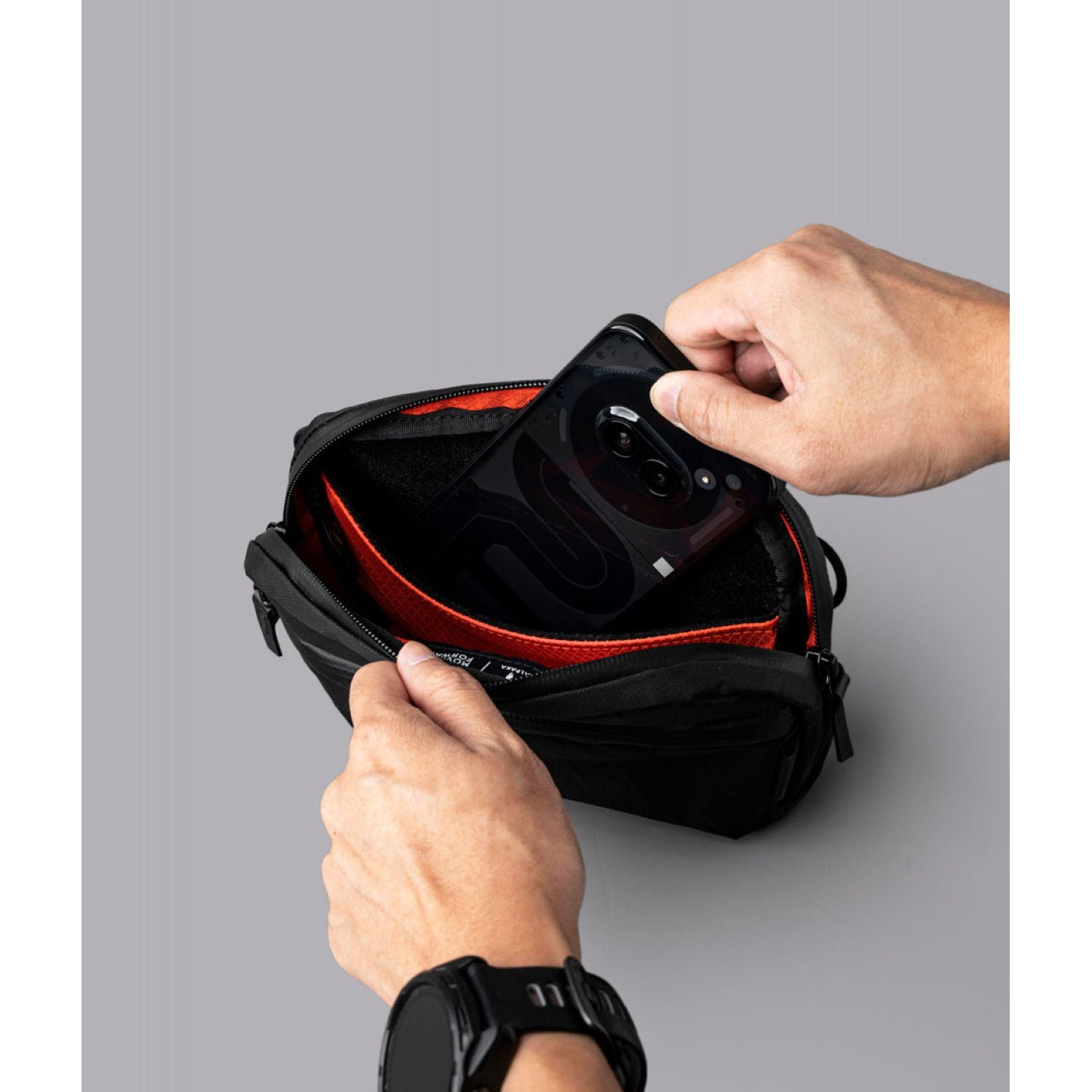 ALPAKA Flight Sling 1L X-Pac VX42 (Black)