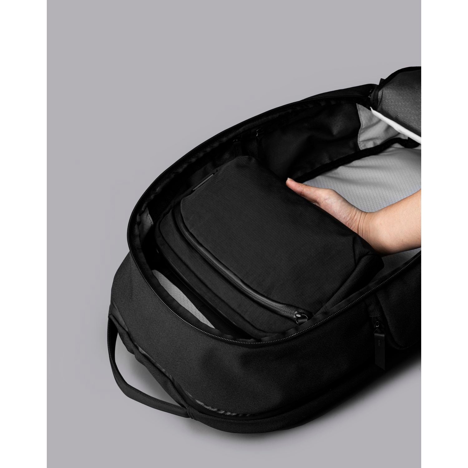 ALPAKA Flight Sling Axoflux 400D (Black)