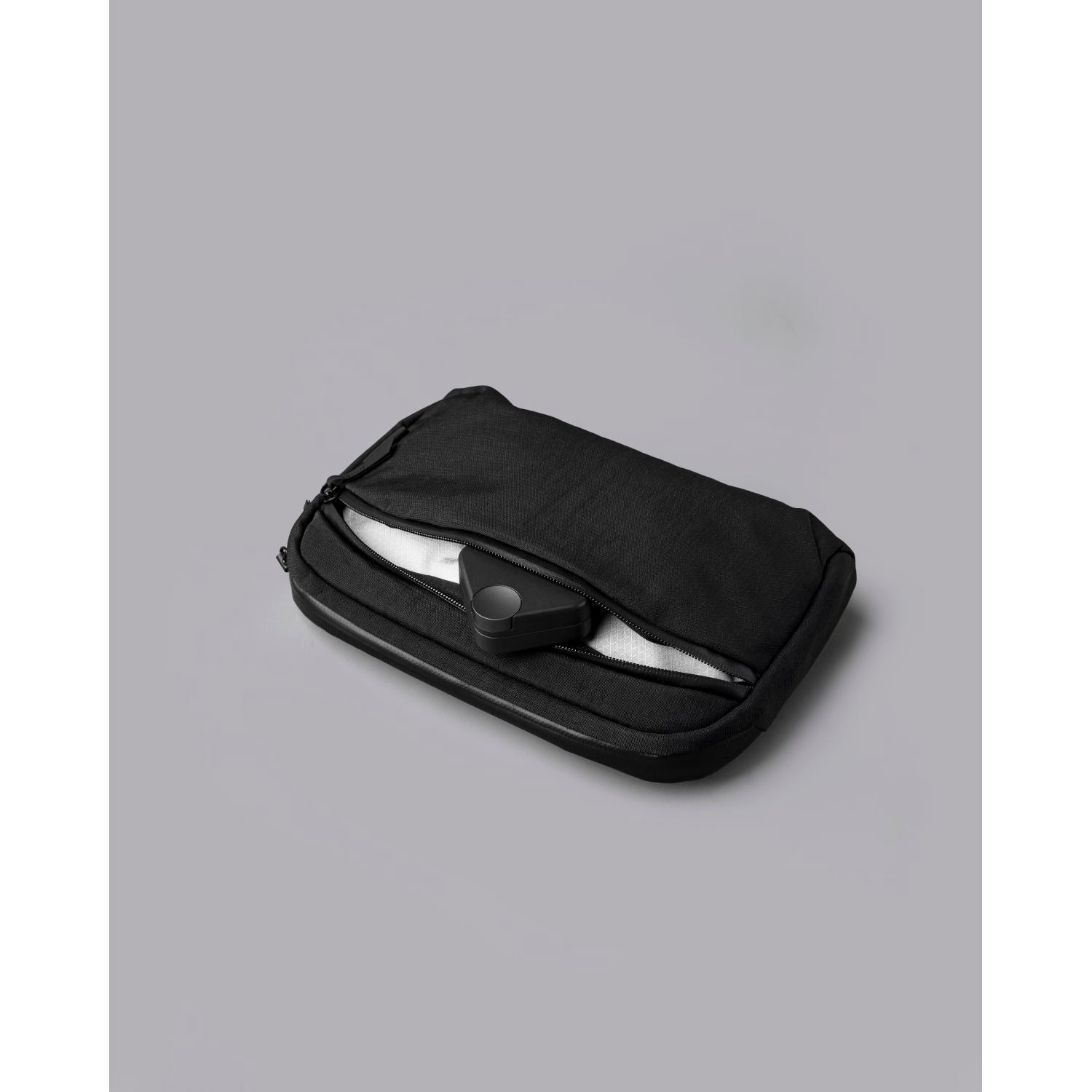 ALPAKA Flight Sling Axoflux 400D (Black)