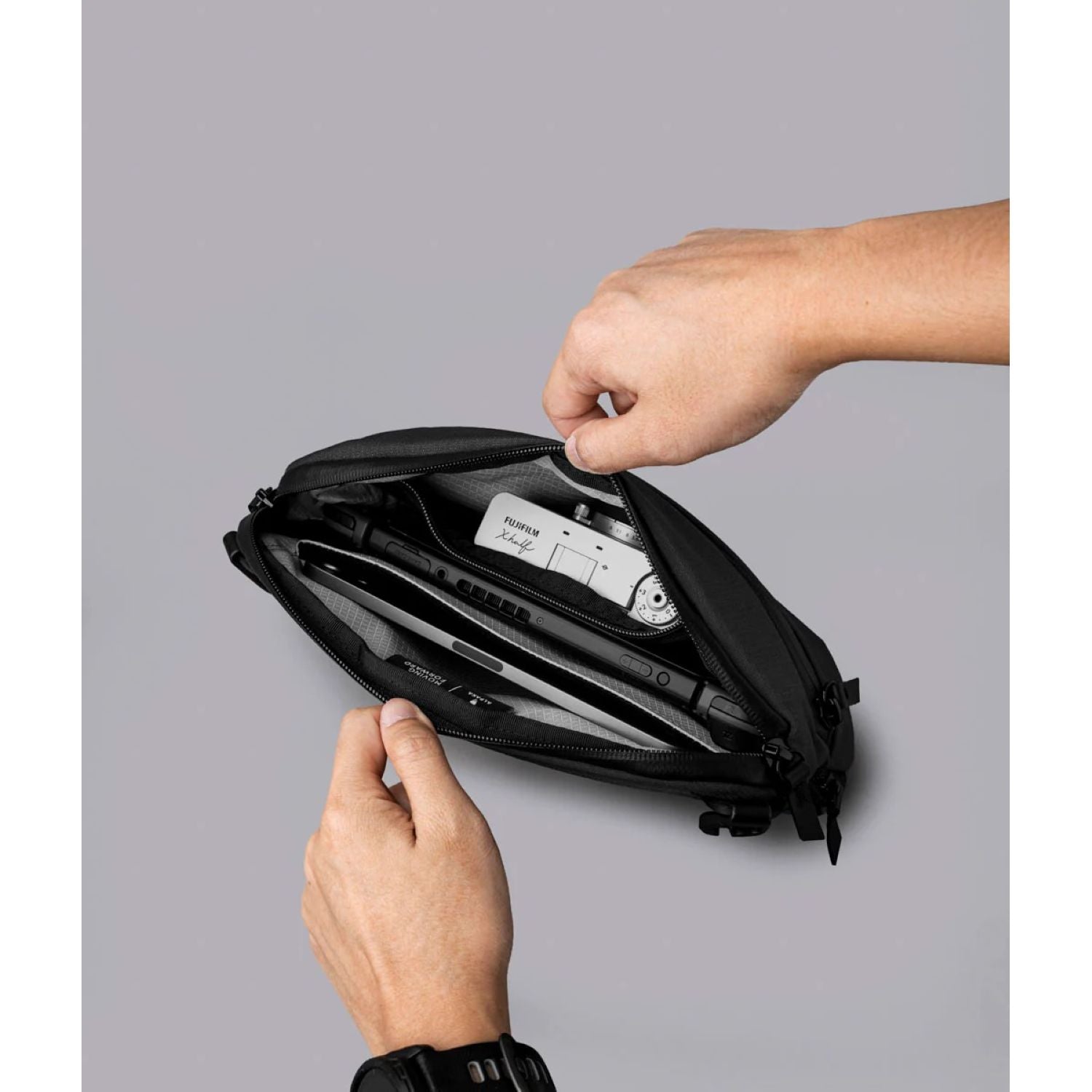 ALPAKA Flight Sling Pro 2.5L Axoflux 400D Ripstop Nylon (Black)