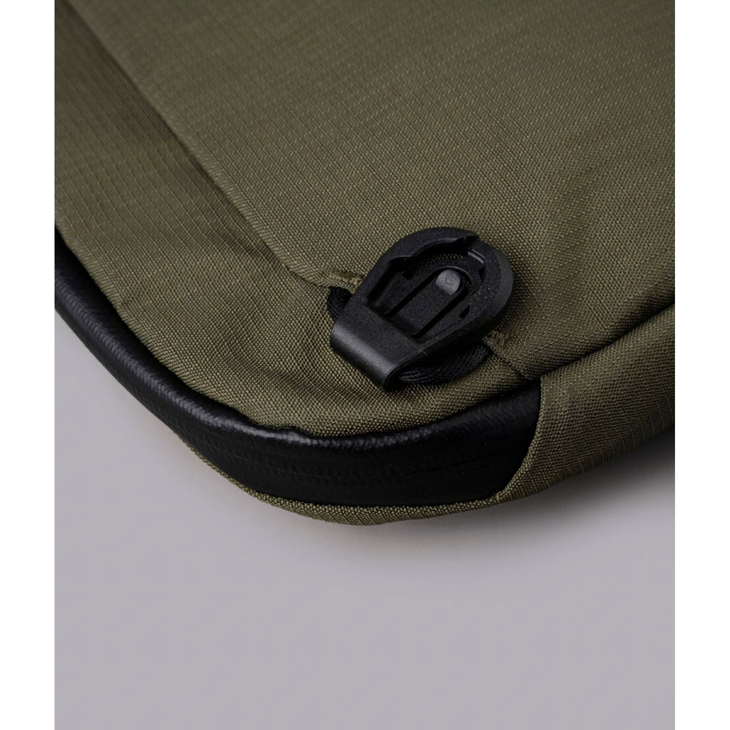ALPAKA Flight Sling With Grey Lining Axoflux 400D (Green)