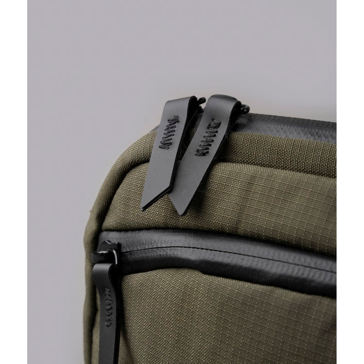 ALPAKA Flight Sling With Grey Lining Axoflux 400D (Green)