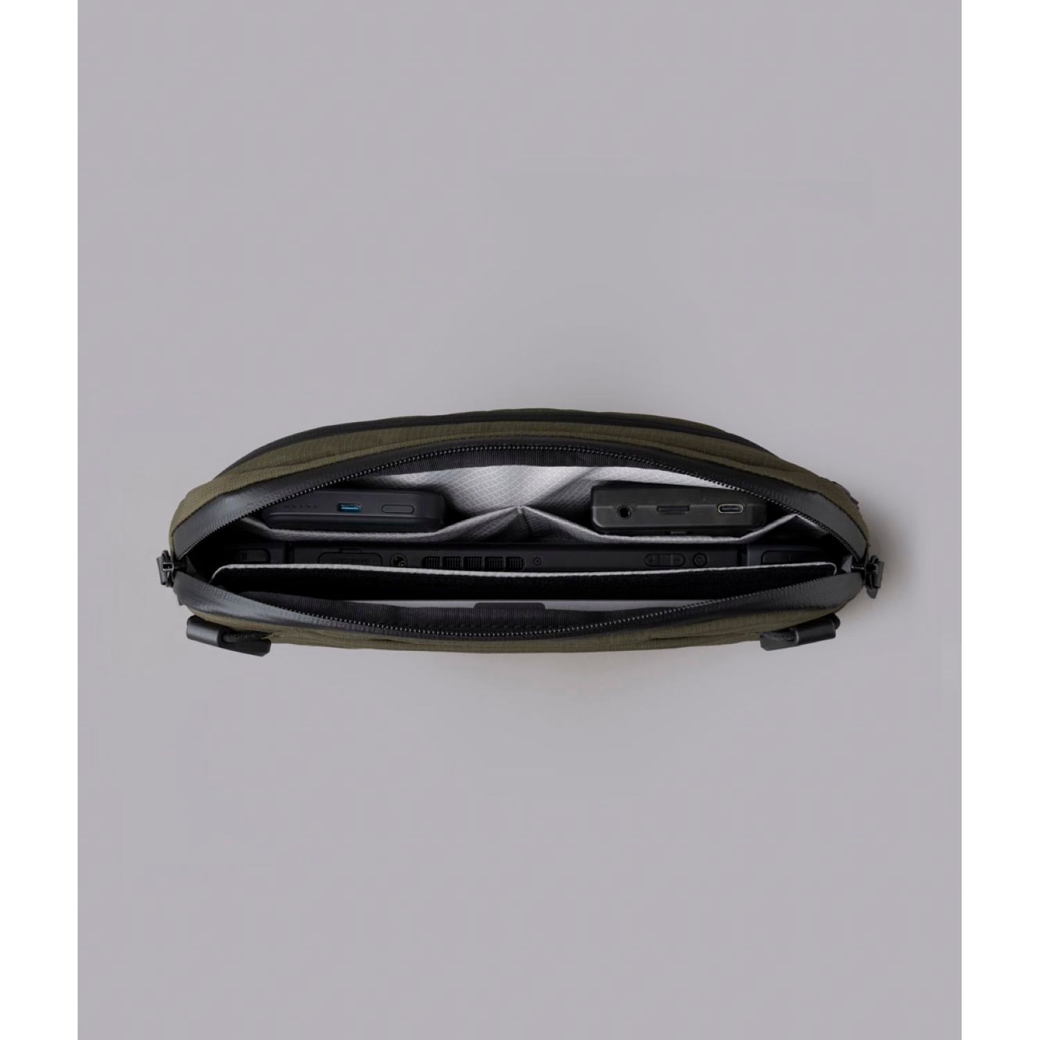 ALPAKA Flight Sling With Grey Lining Axoflux 400D (Green)