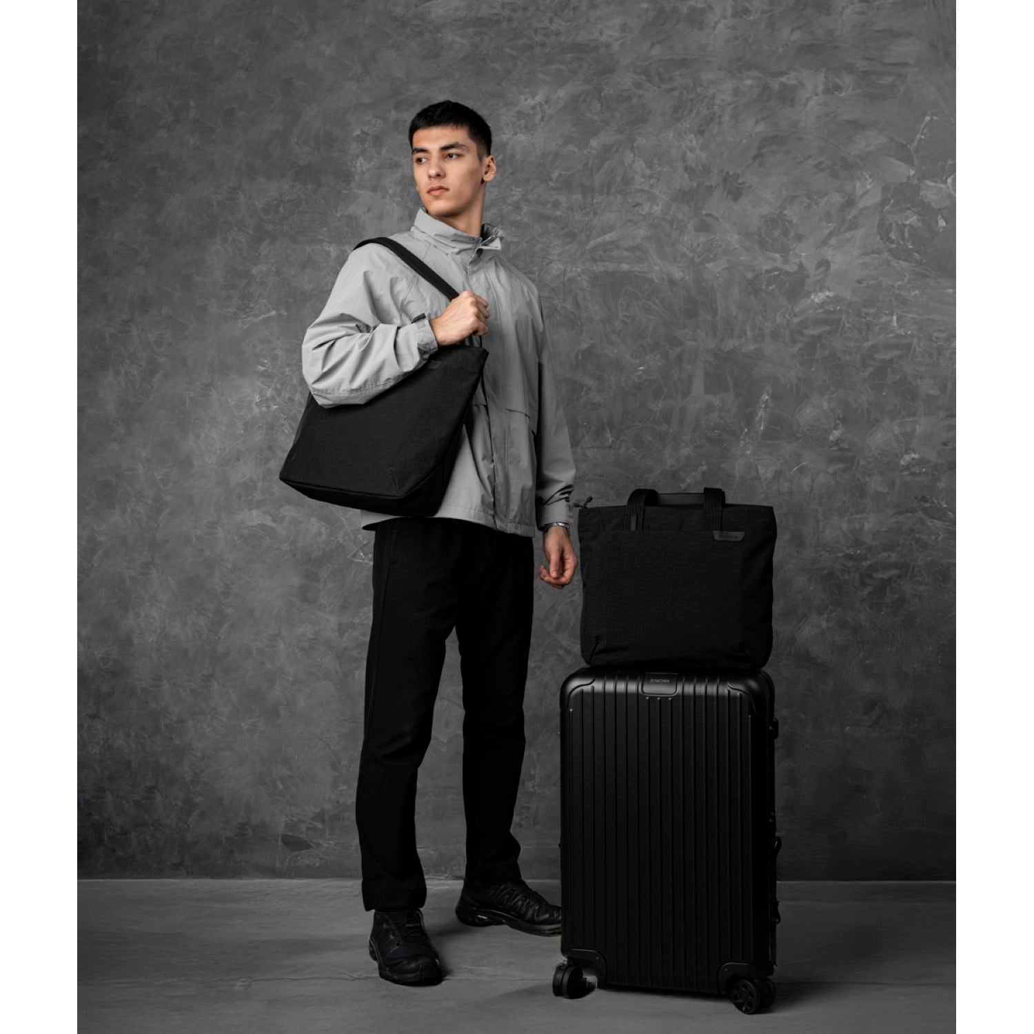 ALPAKA Flight Tote Bag (L) Axoflux 400D (Black)