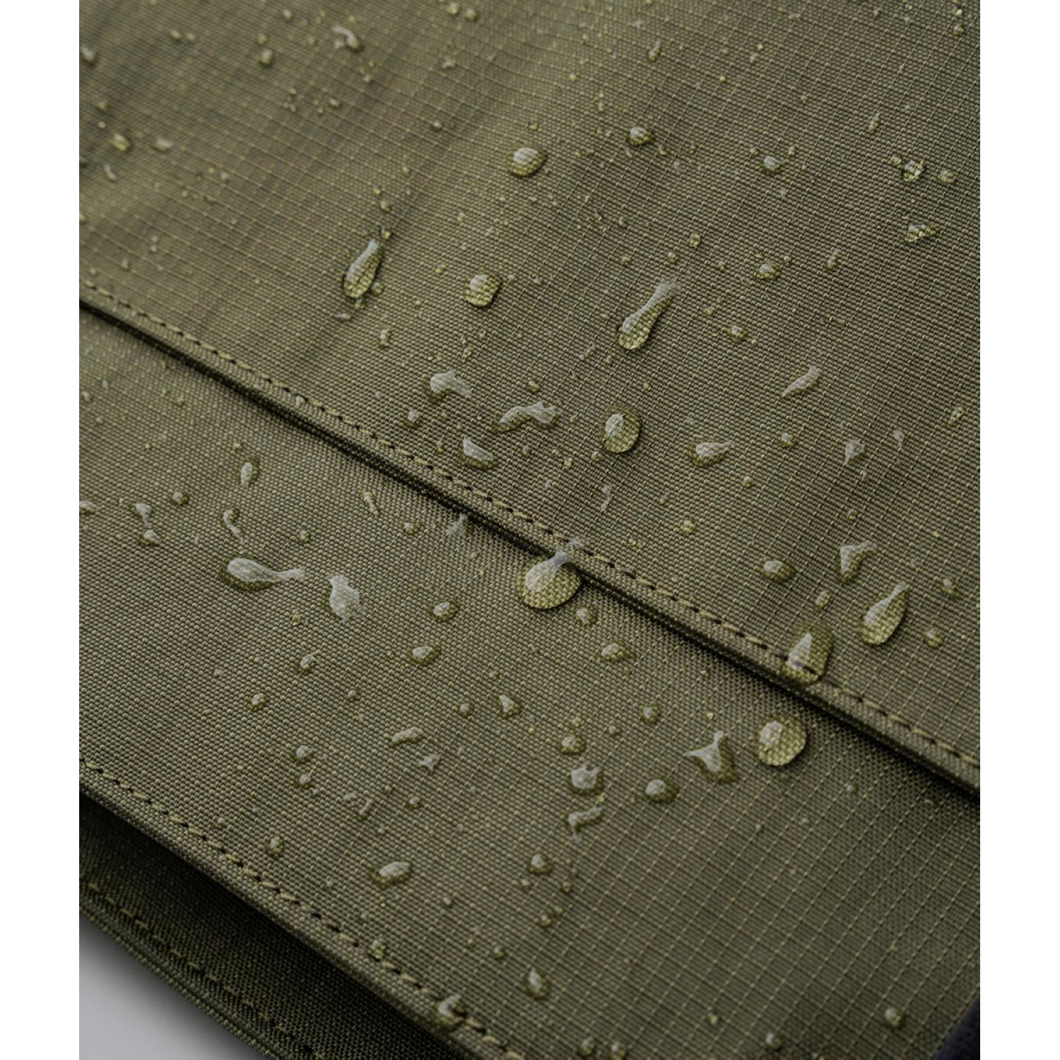 ALPAKA Flight Tote Bag (L) Axoflux 400D (Green)