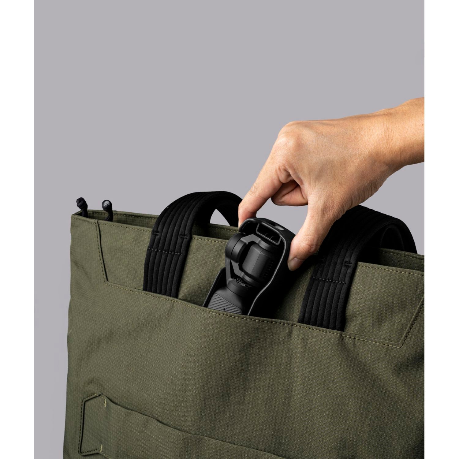 ALPAKA Flight Tote Bag (M) Axoflux 400D (Green)