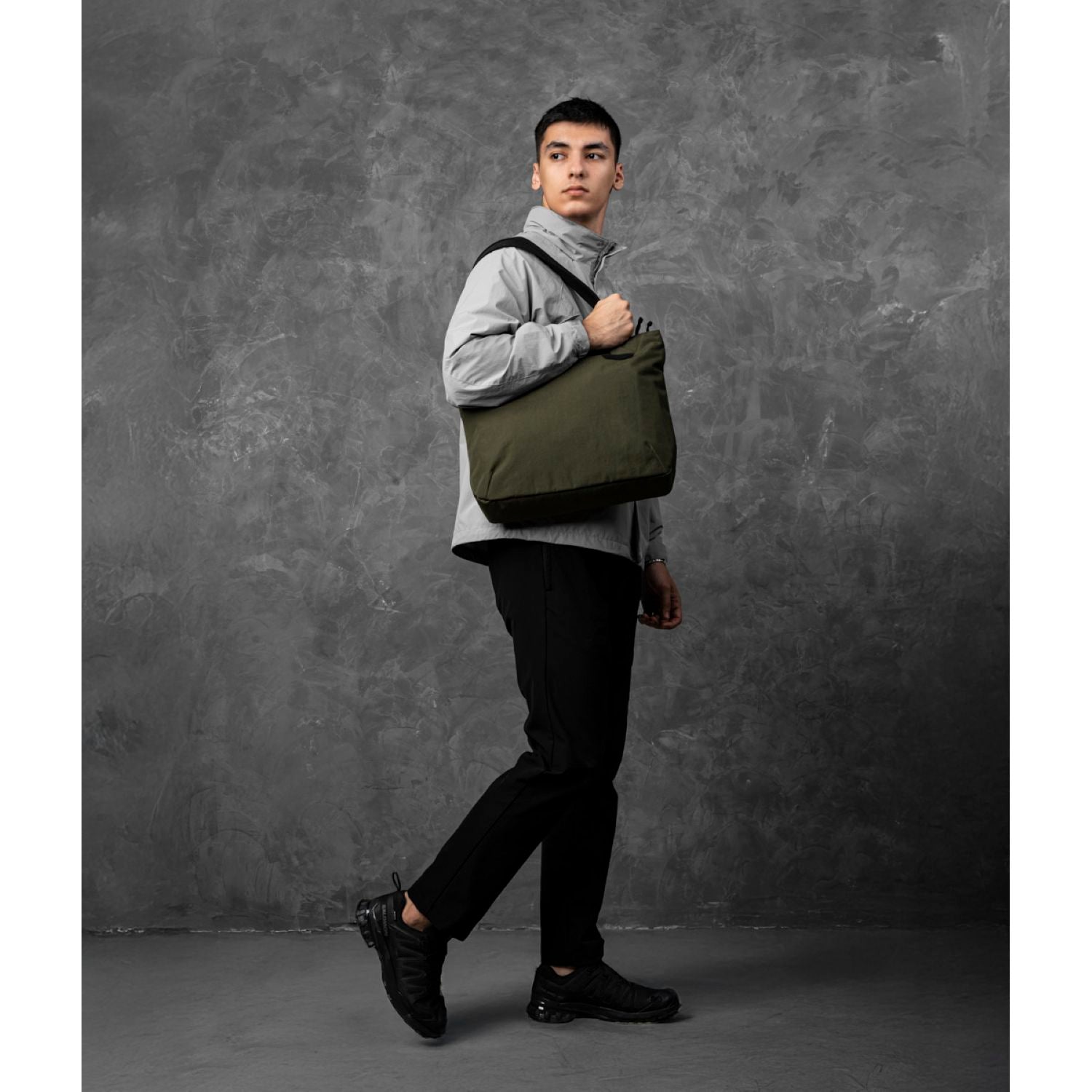 ALPAKA Flight Tote Bag (M) Axoflux 400D (Green)