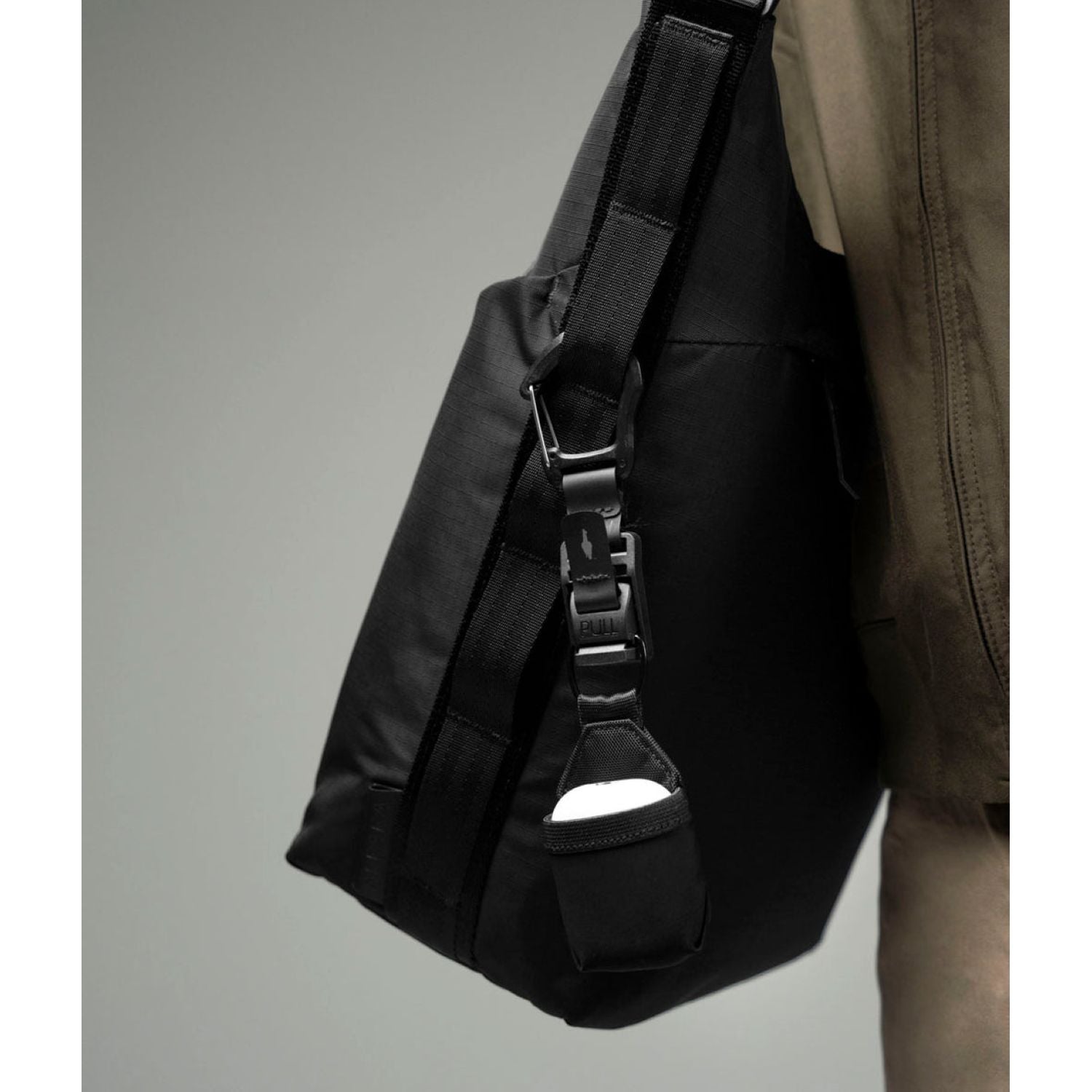 ALPAKA Flow Satchel 10L Axoflux 210D (Black)