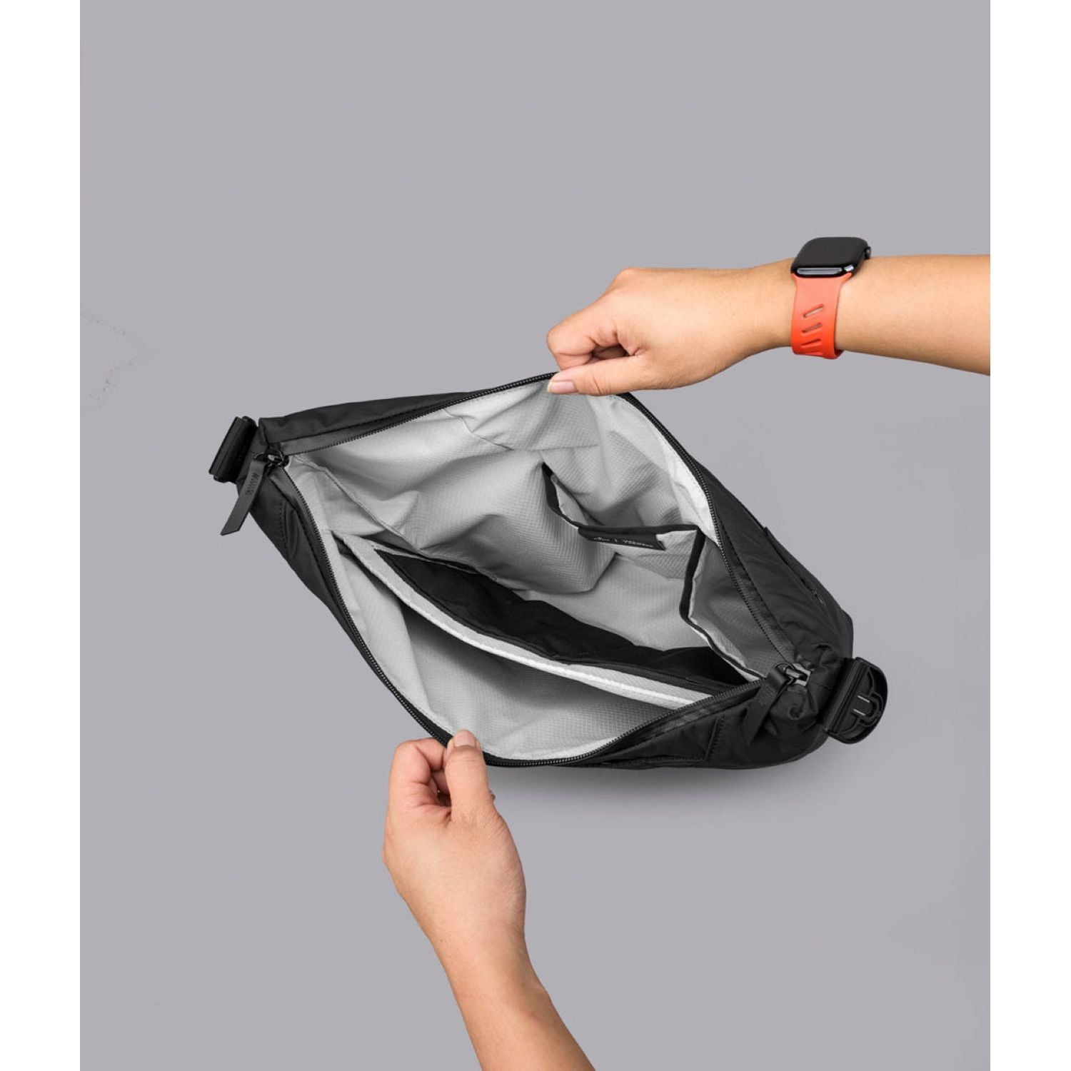 ALPAKA Flow Satchel 10L Axoflux 210D (Black)