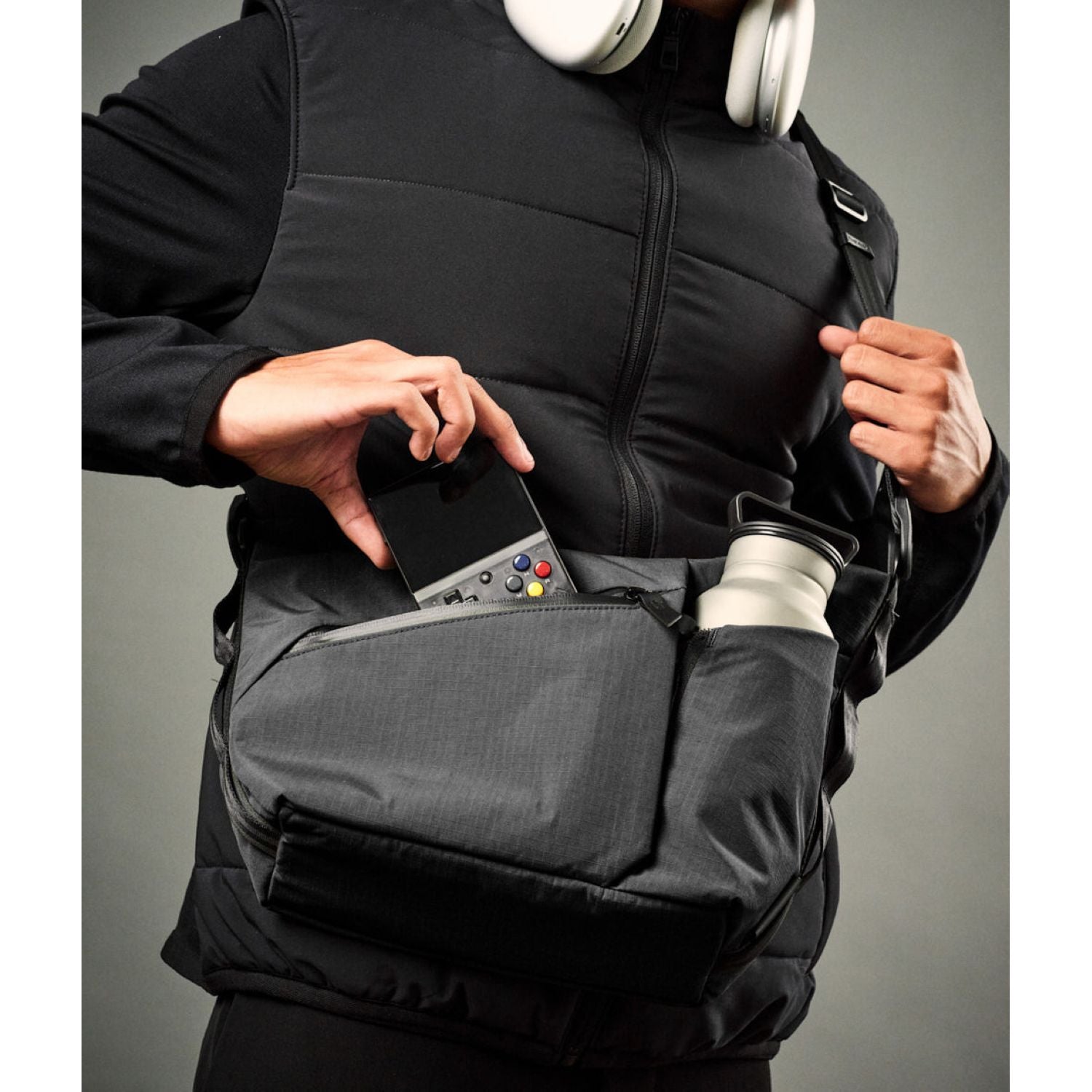 ALPAKA Flow Satchel Axoflux 210D (Black)