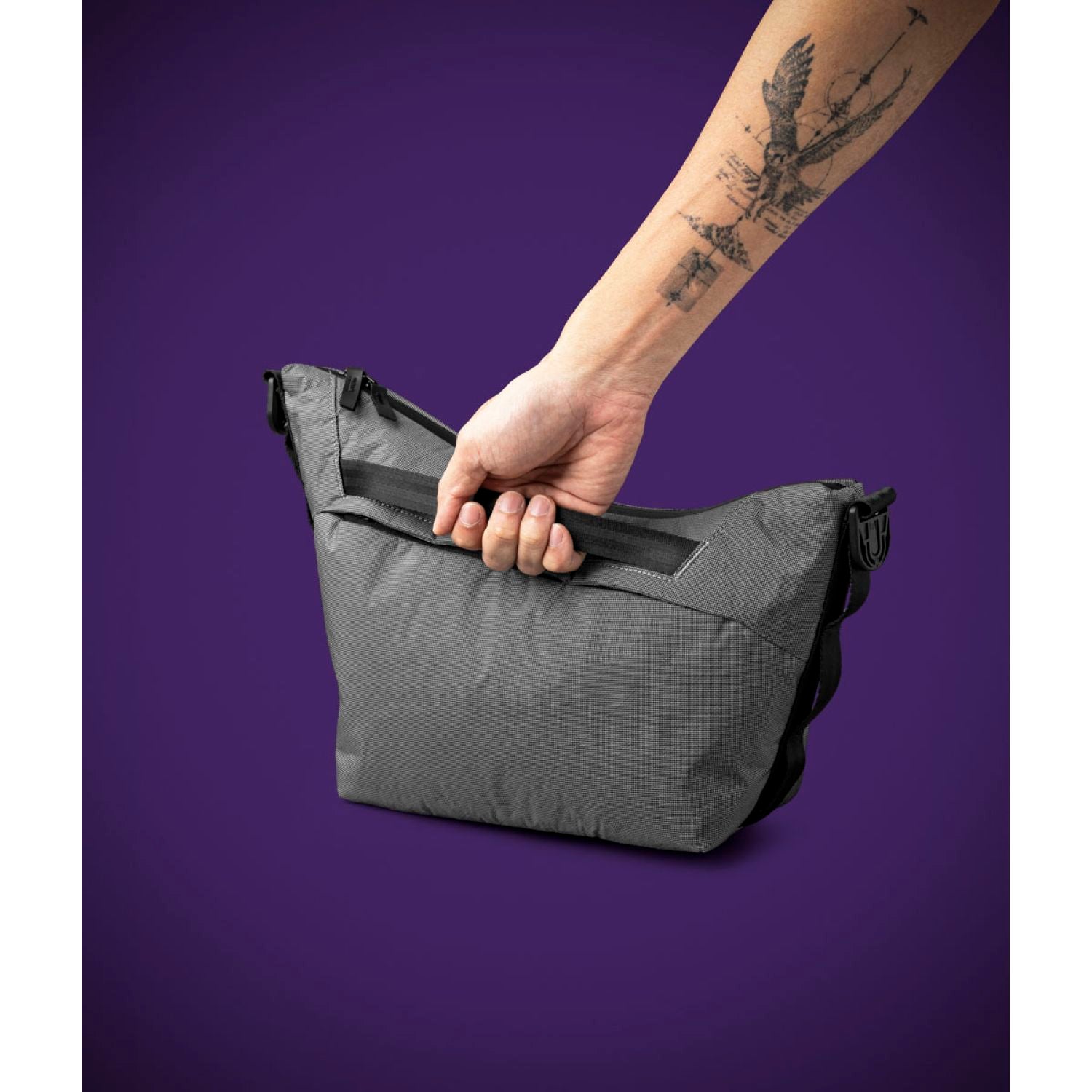 ALPAKA Flow Satchel Cyber Edition 4L Axogrid 100D Apex (Grey)