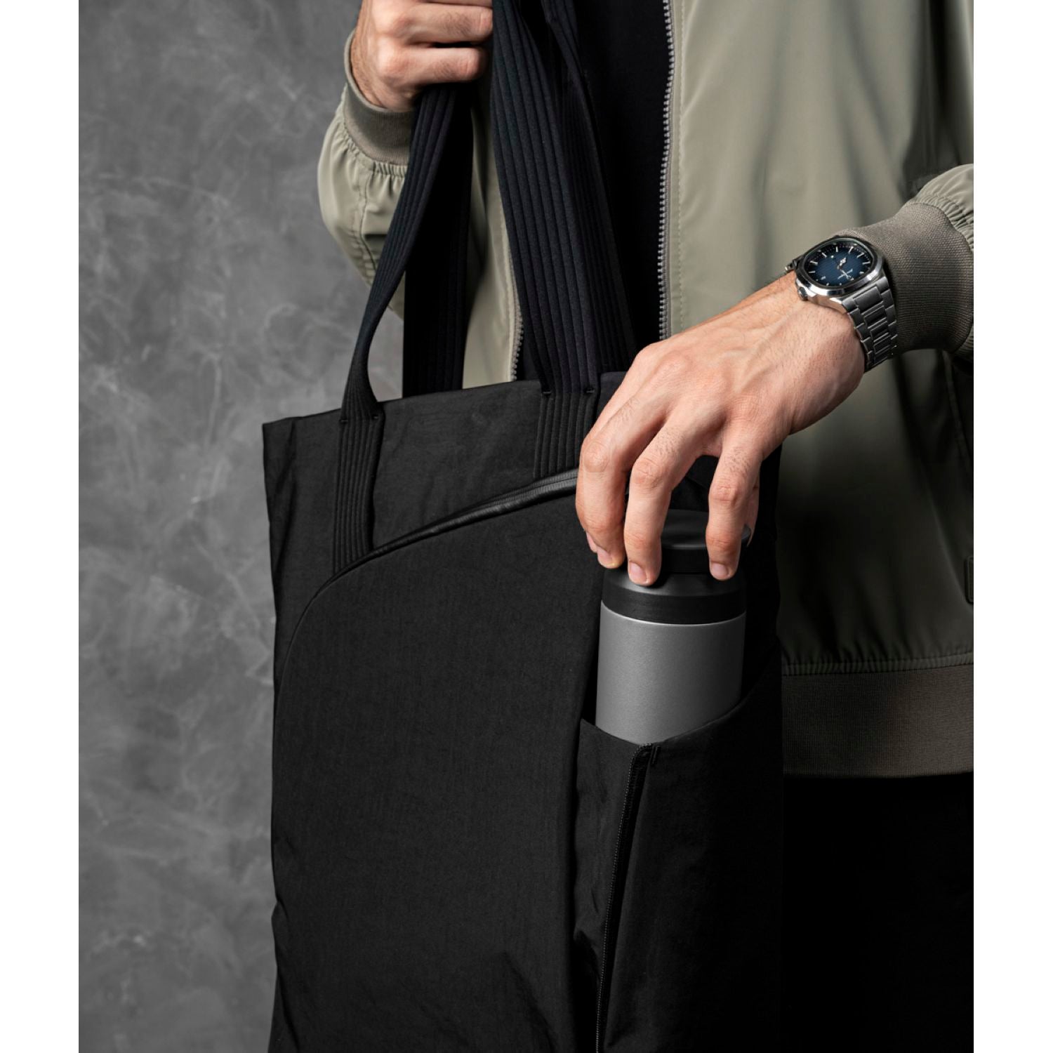 ALPAKA Flow Tote Pack Axoflux 400D (Black)