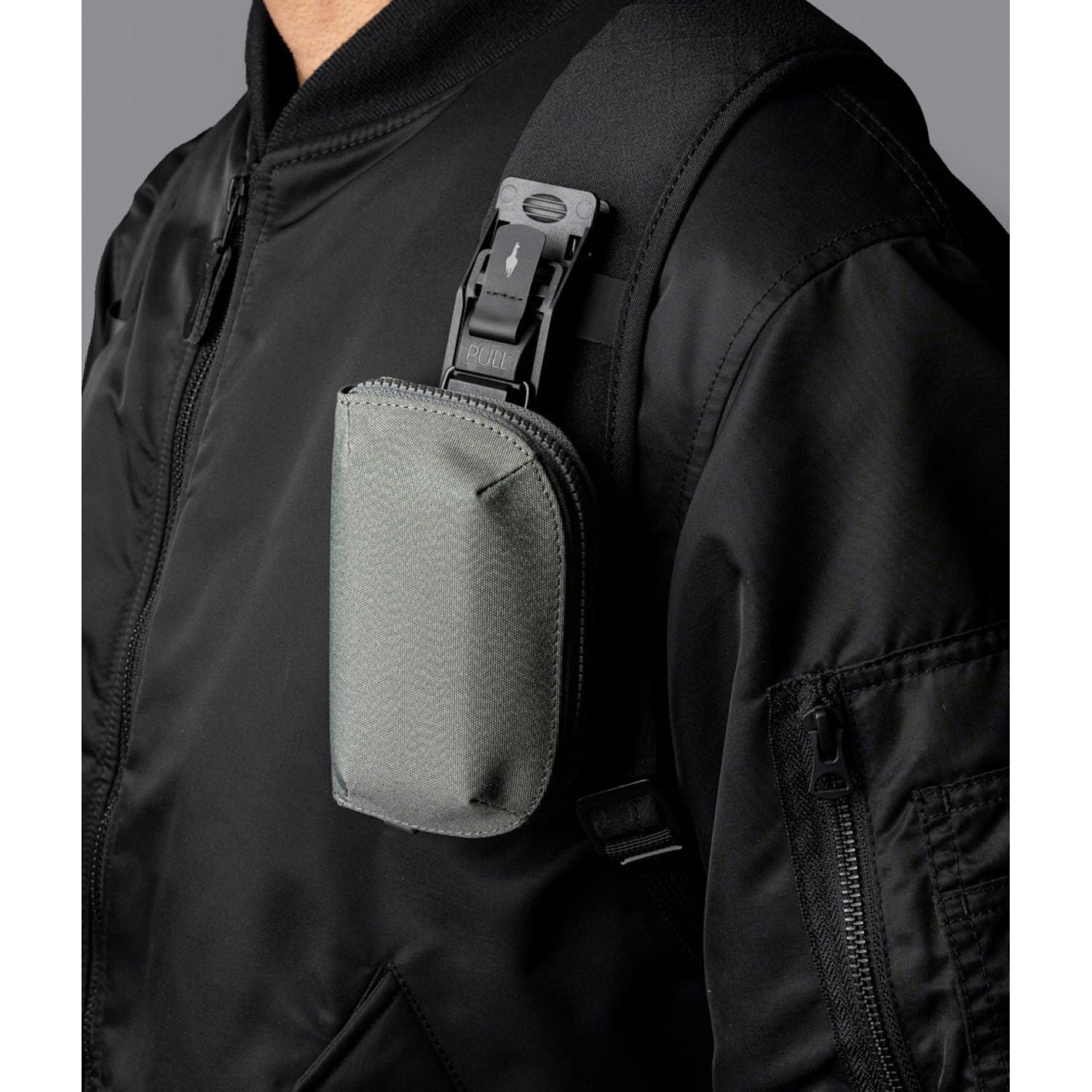 ALPAKA Hub Zip Pocket Axoflux 300D (Grey)