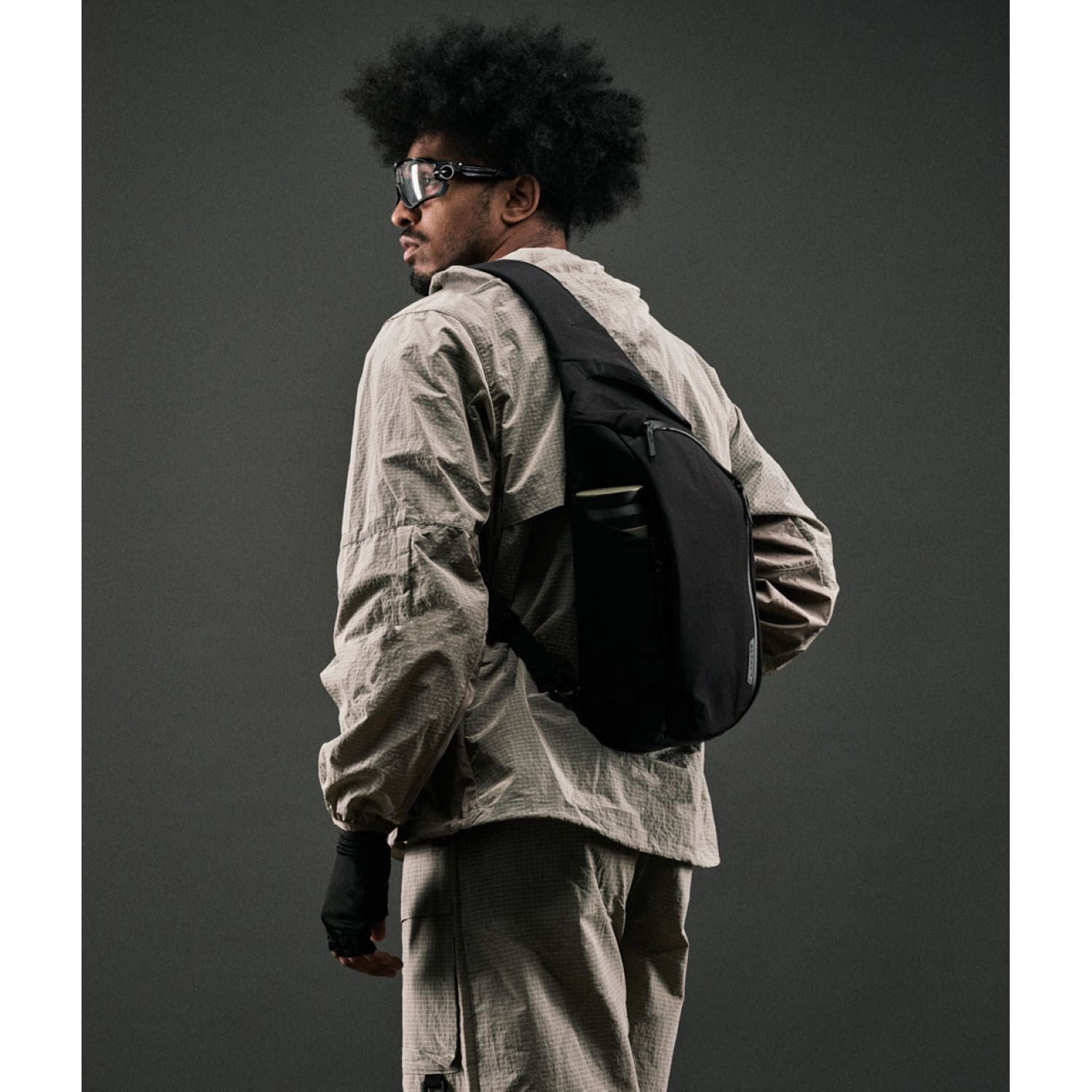 ALPAKA Metro Crossbody Left Shoulder Axoflux 210D (Black)