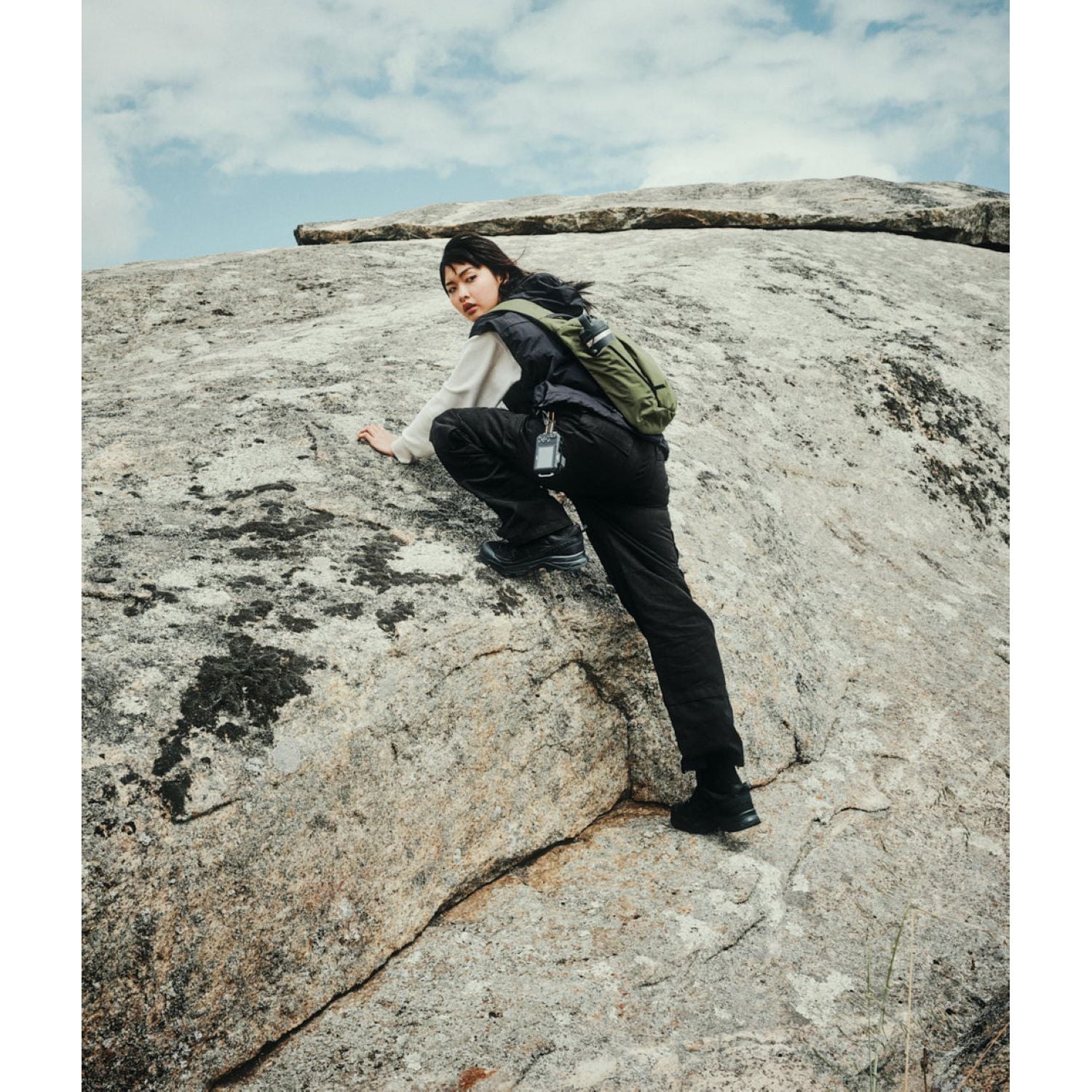 ALPAKA Metro Crossbody Left Shoulder Axoflux 210D (Green)