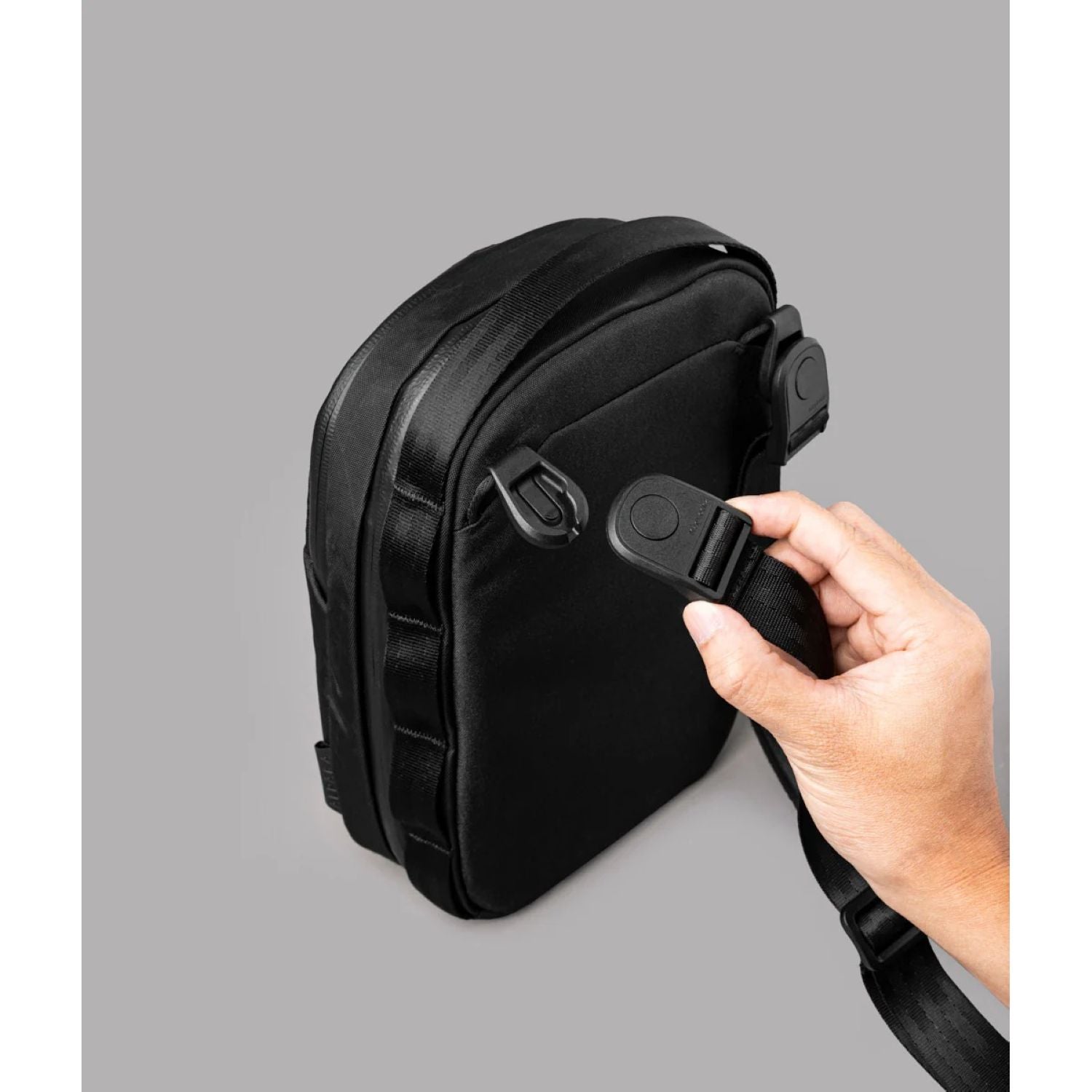 ALPAKA Metro Sling Max X-Pac X42 (Black)