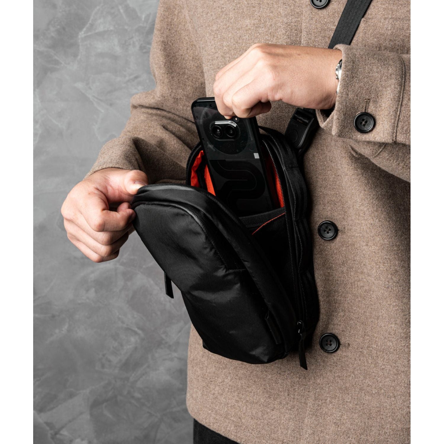 ALPAKA Metro Sling V2 X-Pac VX42 (Black)