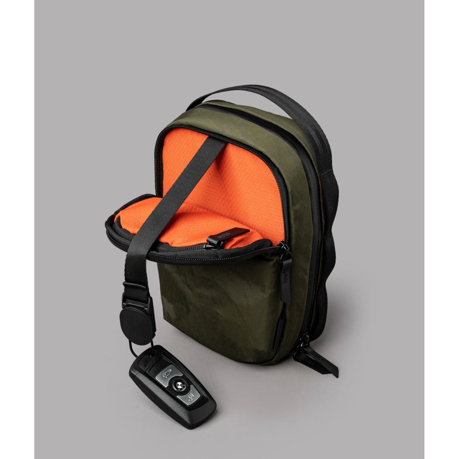 ALPAKA Metro Sling V2 X-Pac X42 (Olive Green)
