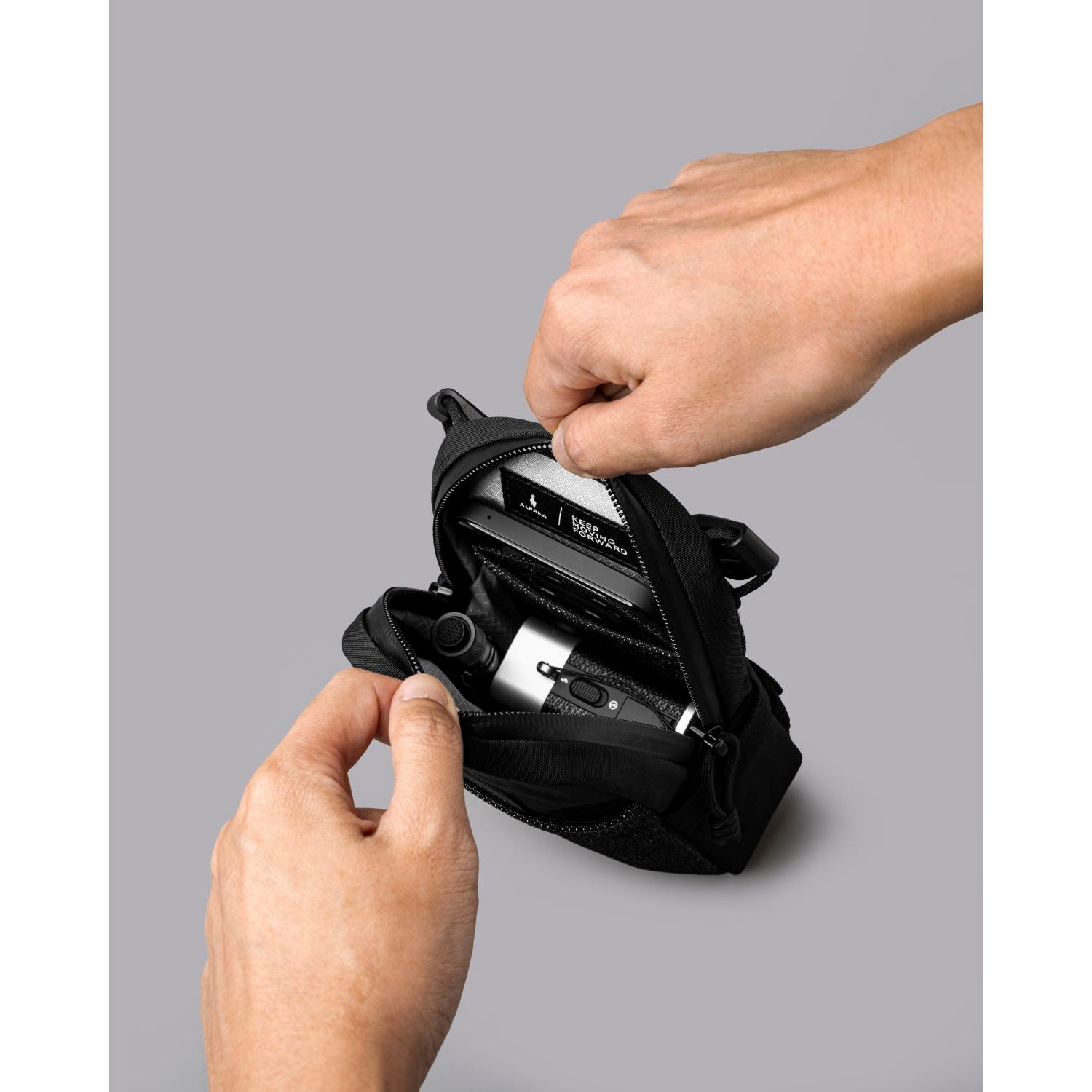 ALPAKA Modular Shoulder Pocket Max Nylon Washed Axoflux 400D (Black)