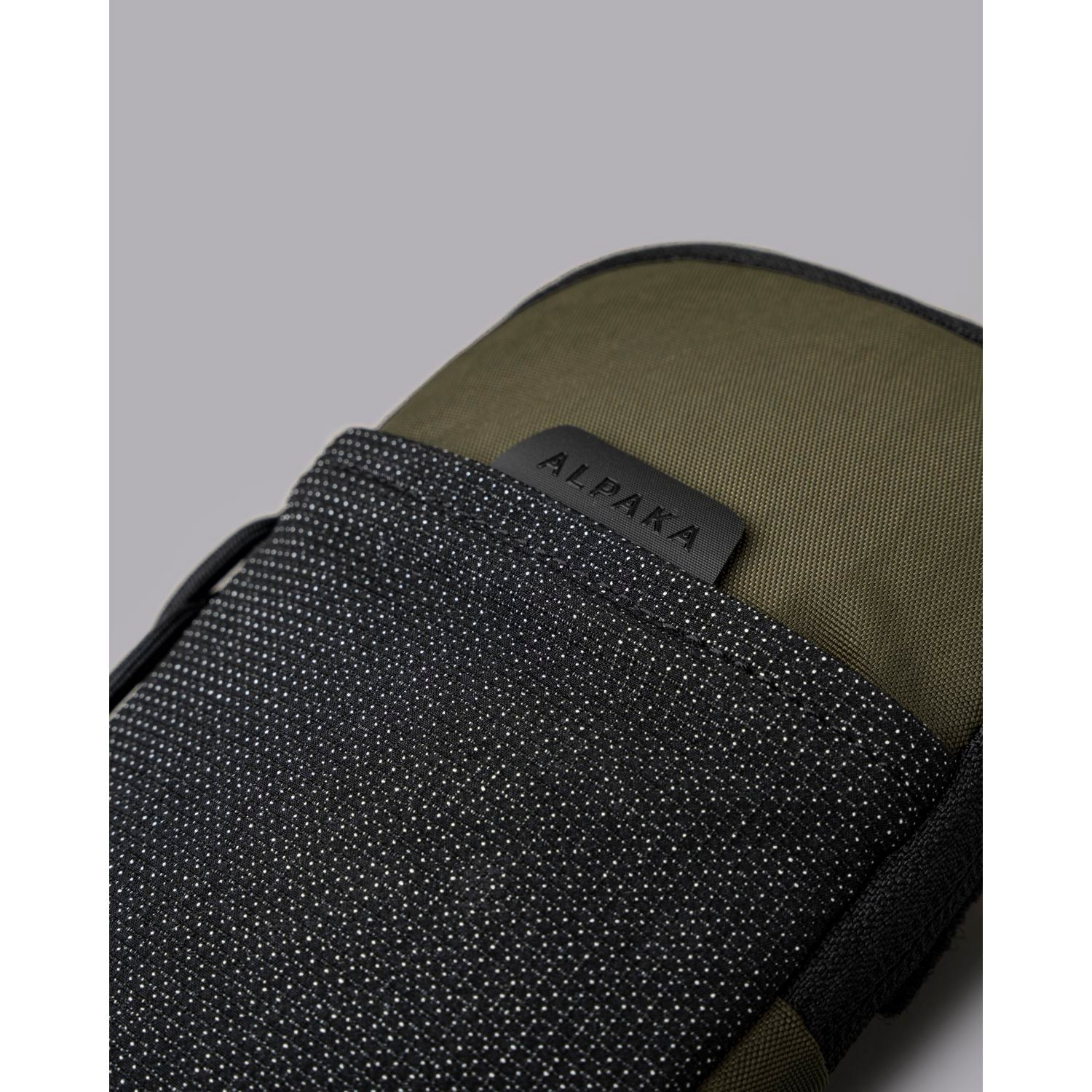 ALPAKA Modular Shoulder Pocket Slim Nylon Washed Axoflux 400D (Green)