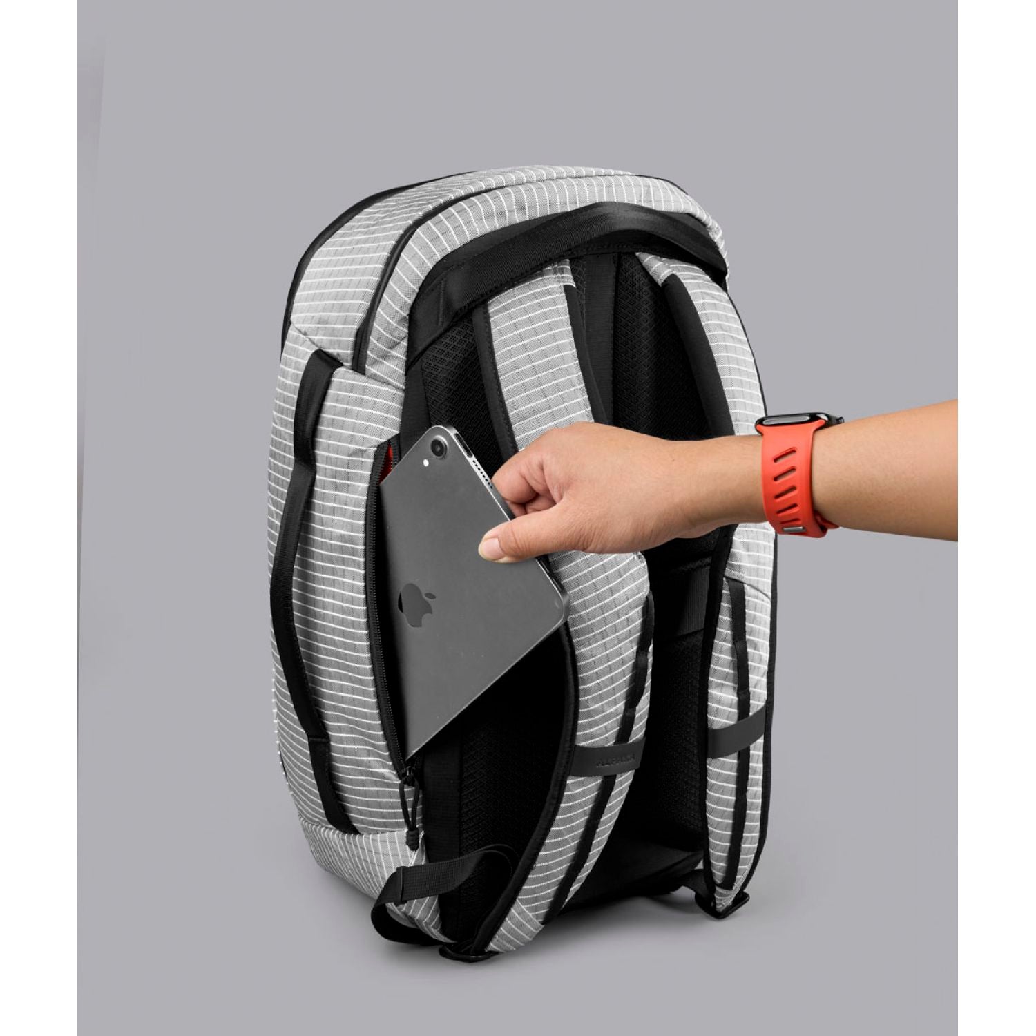 ALPAKA Traverse Astral Edition Backpack 30L X-Pac UVX40 (Silver)