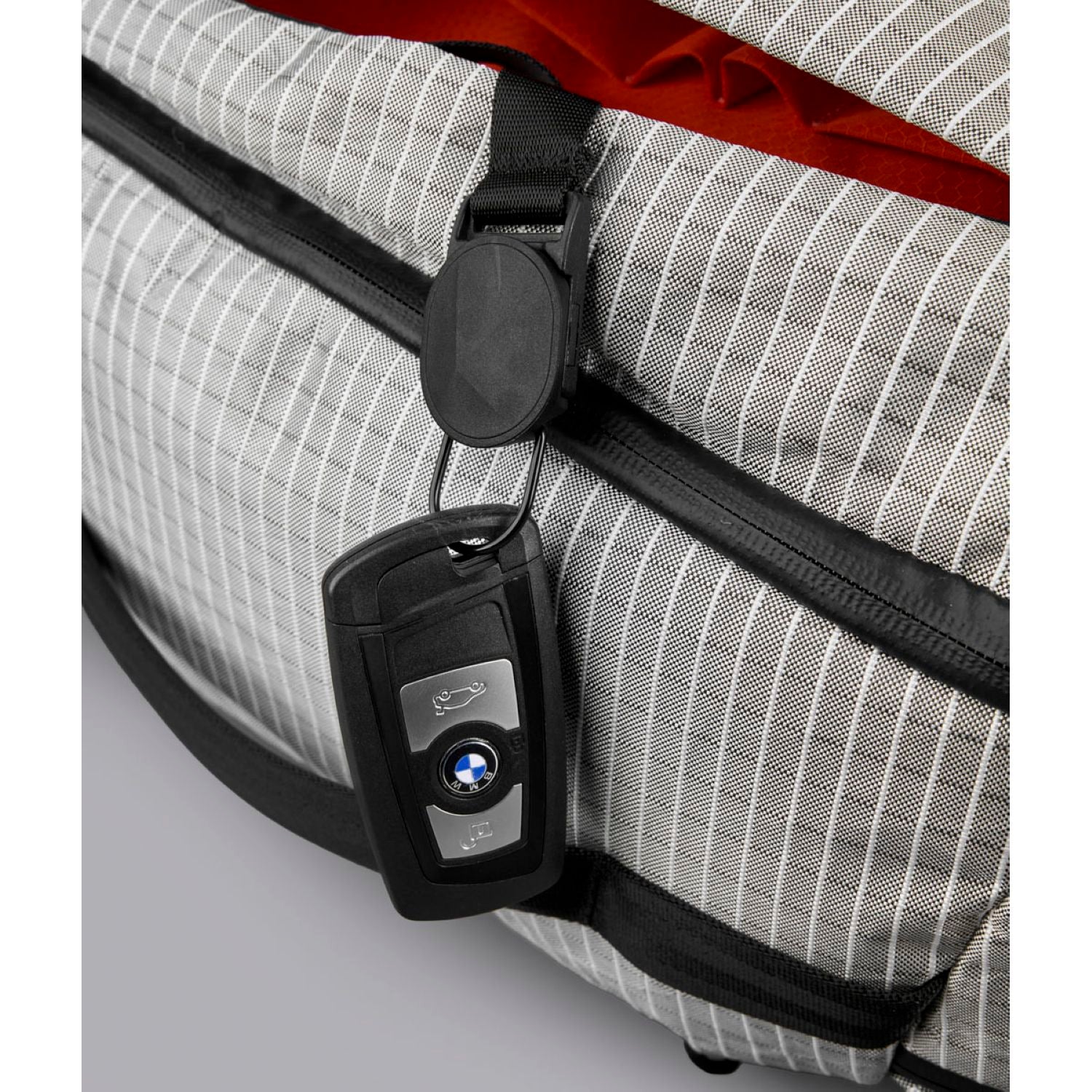 ALPAKA Traverse Astral Edition Backpack 30L X-Pac UVX40 (Silver)