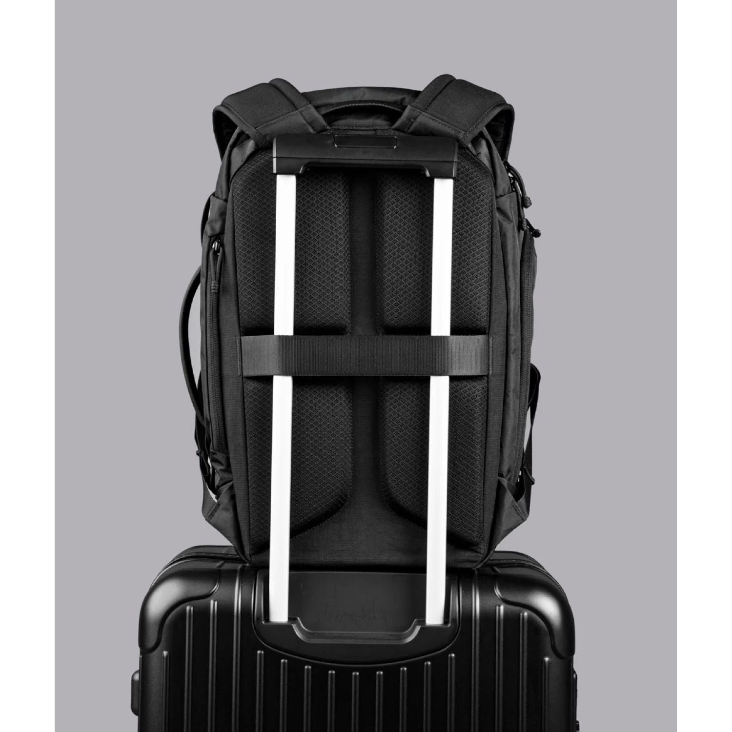 ALPAKA Traverse Backpack 30L X-Pac X42 (Black)
